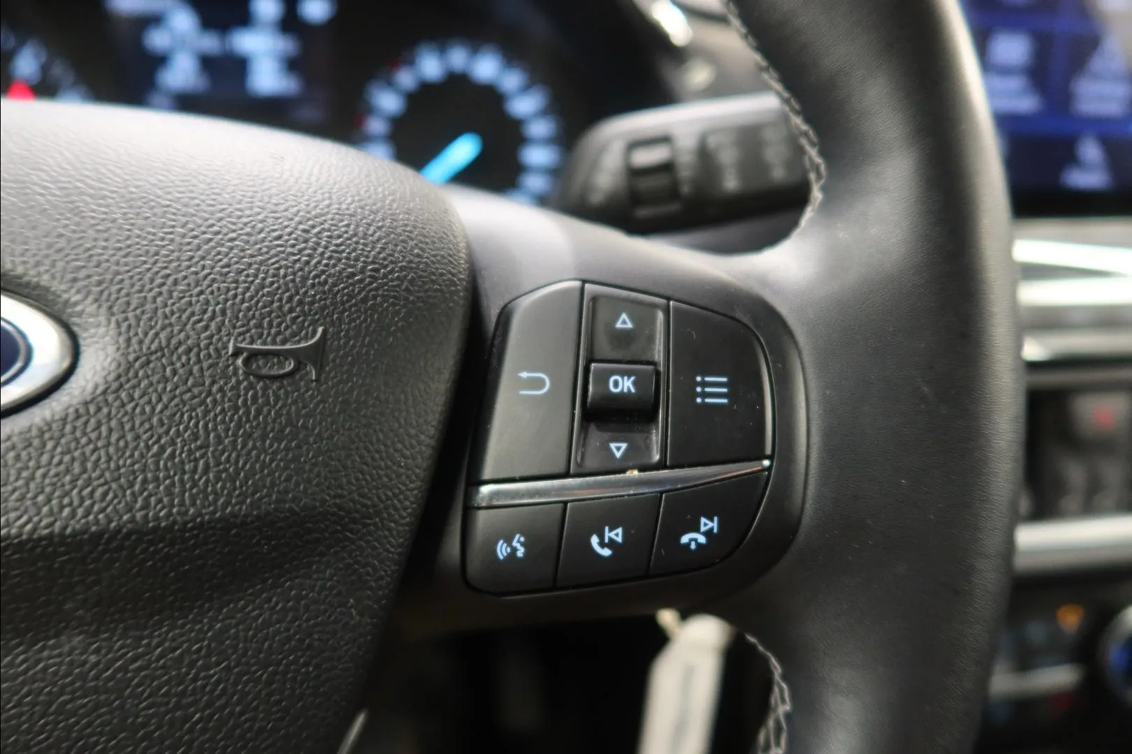 Ford Puma ZOR-827 carousel image