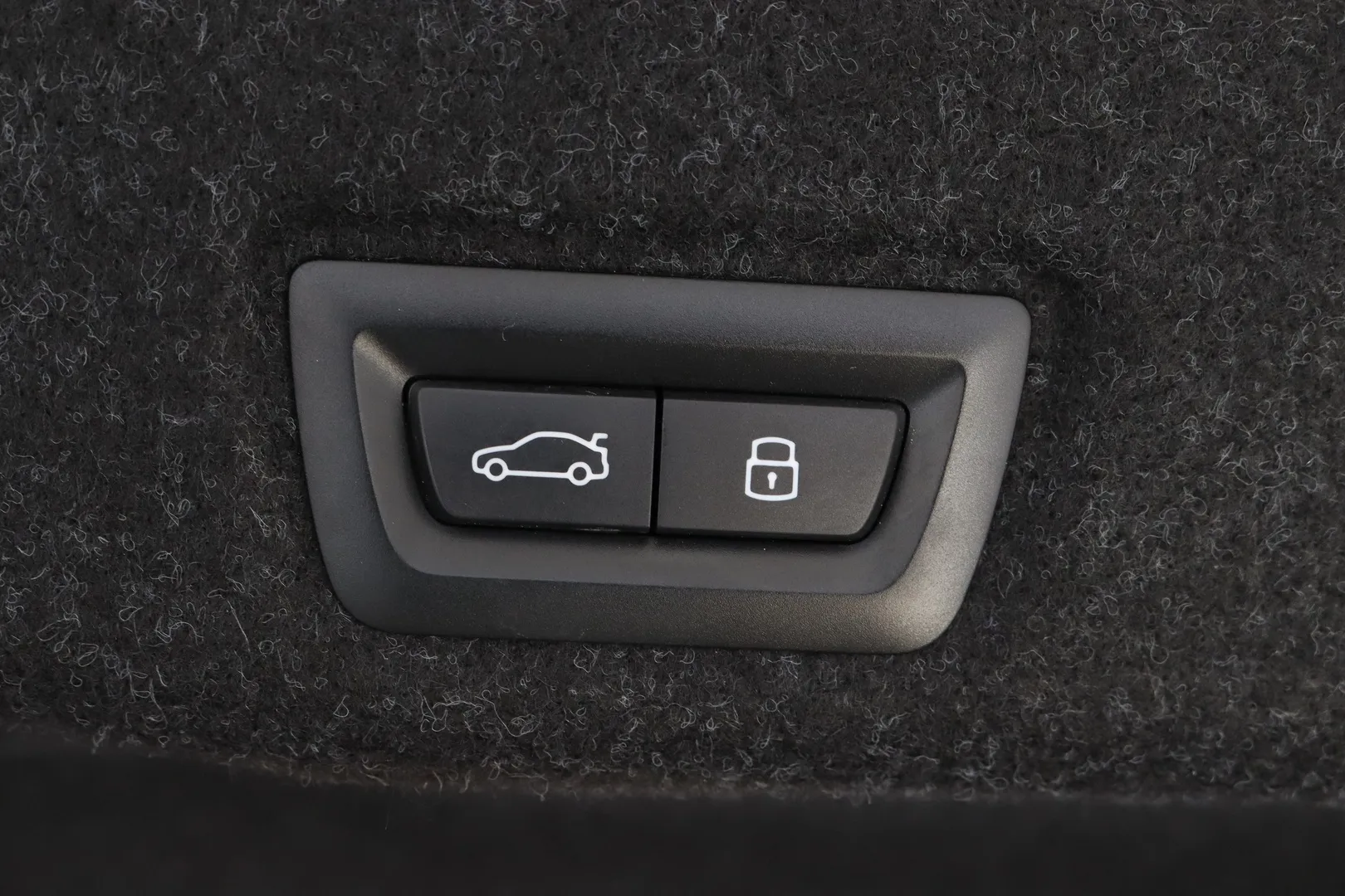 BMW i5 MPK-626 carousel image