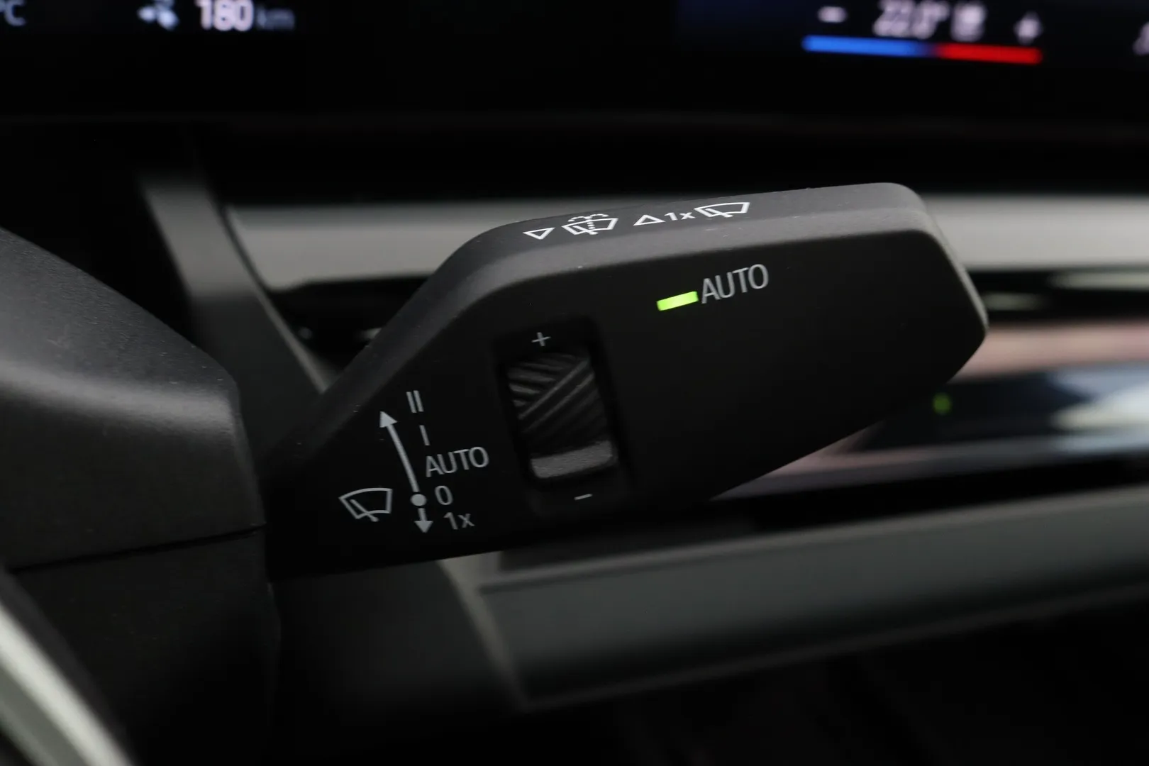 BMW i5 MPK-626 carousel image