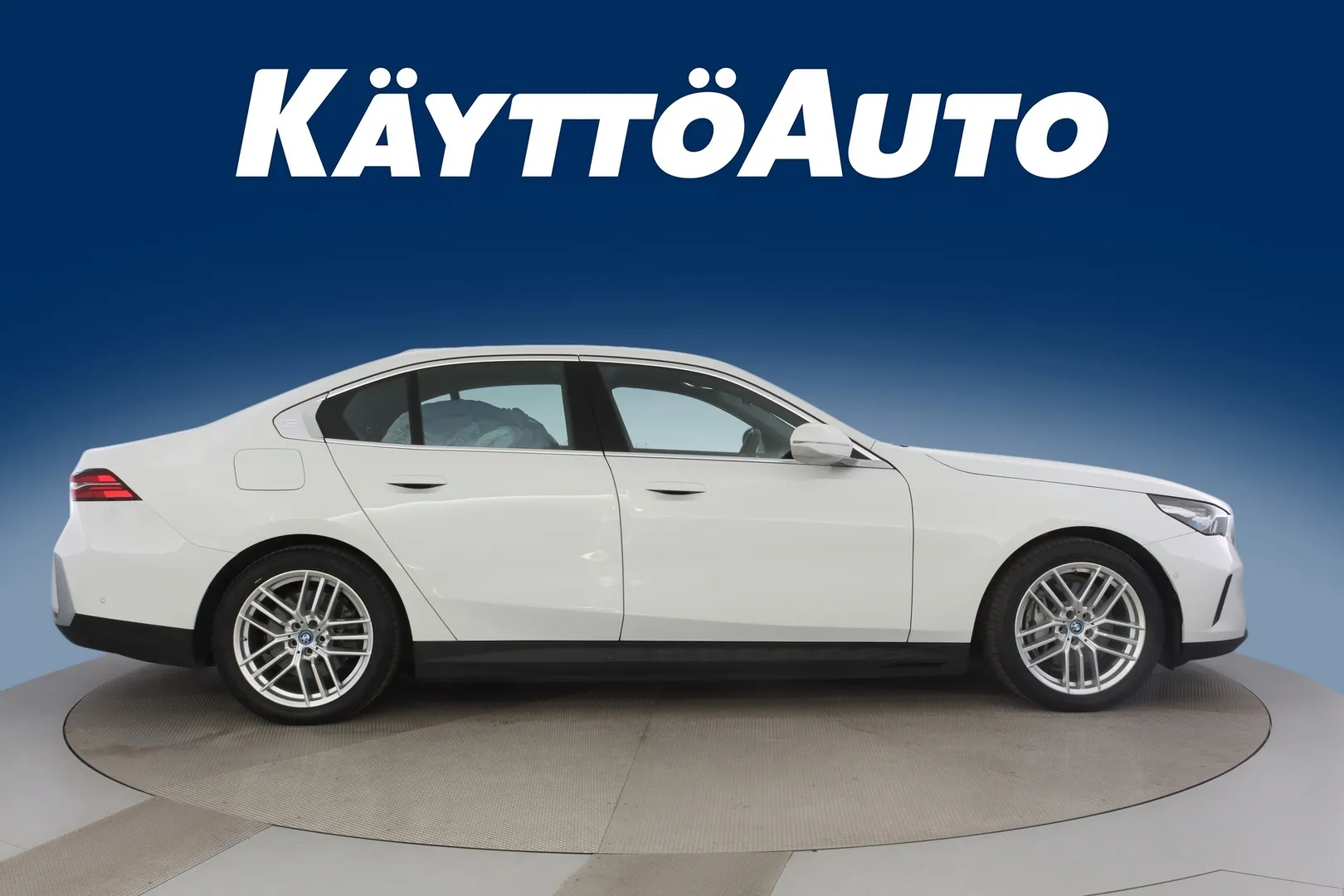 BMW i5 MPK-626 carousel image