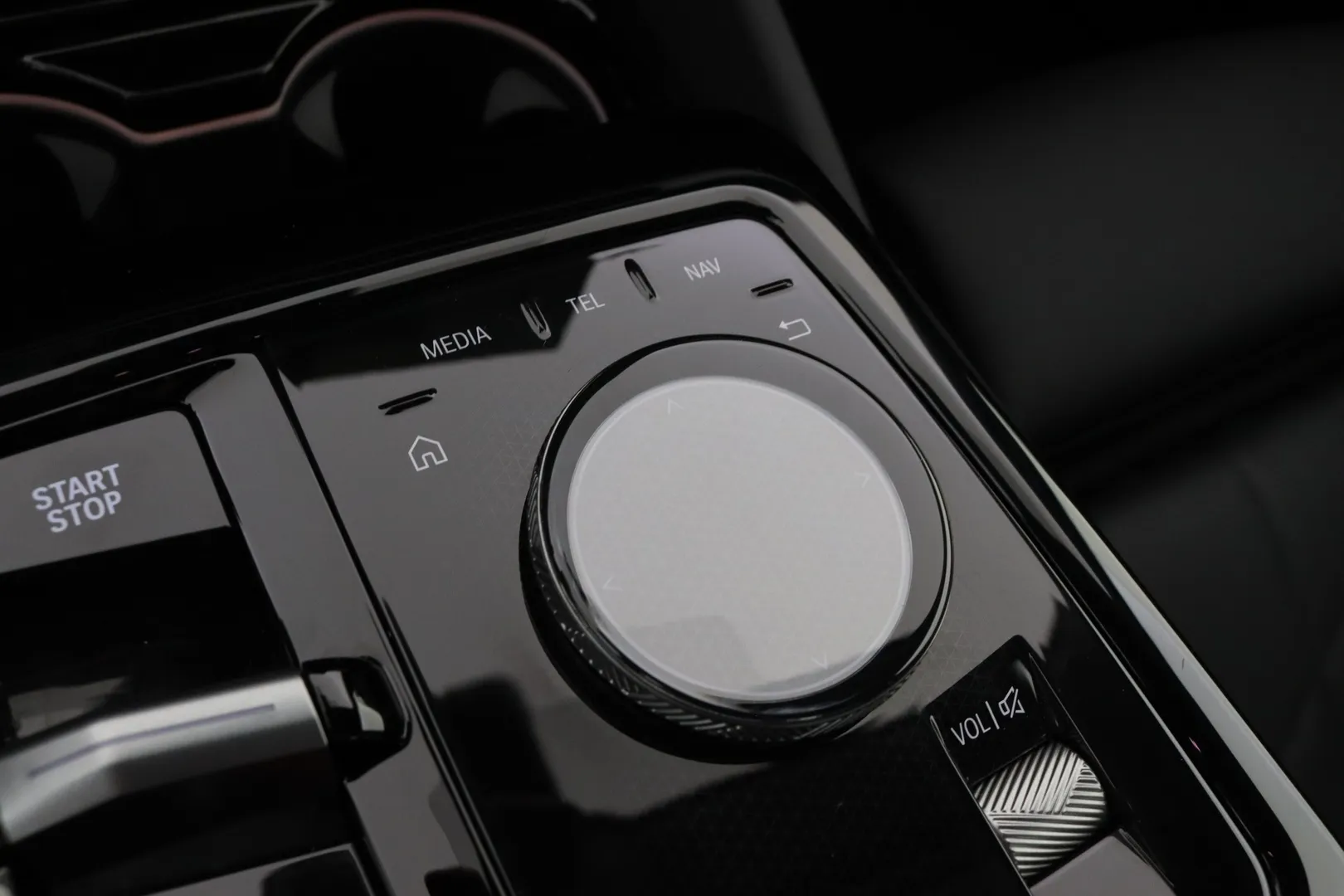 BMW i5 MPK-626 carousel image