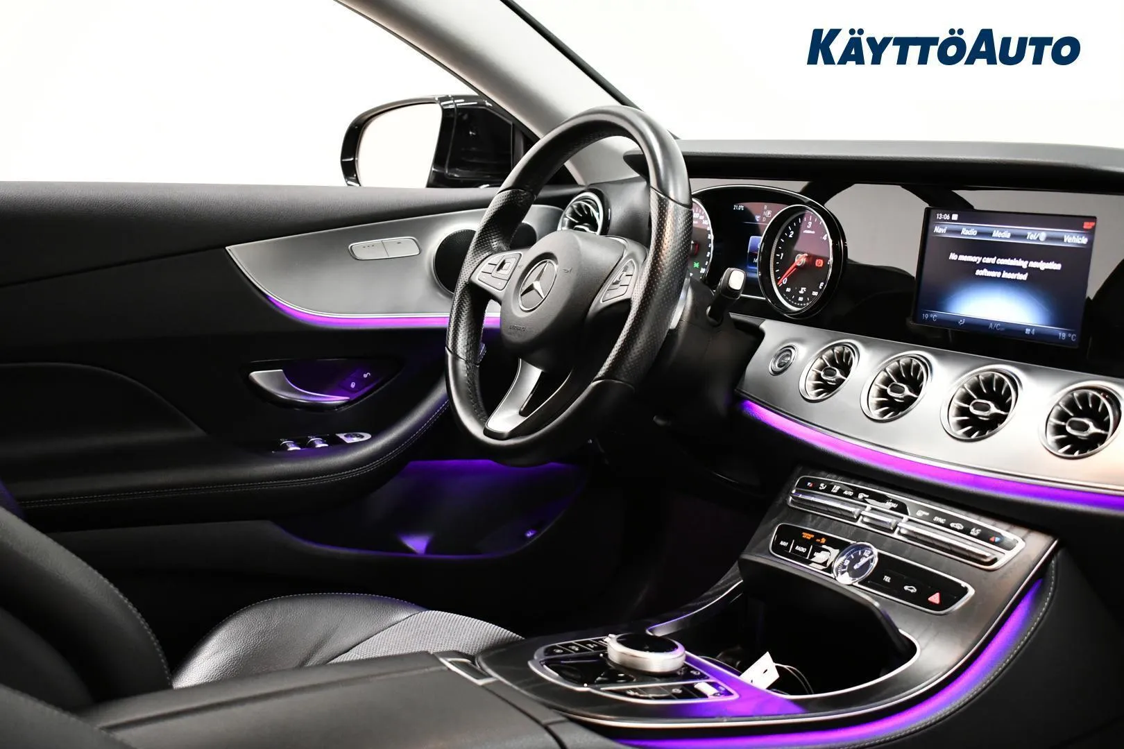 Mercedes-Benz E CLO-539 carousel image