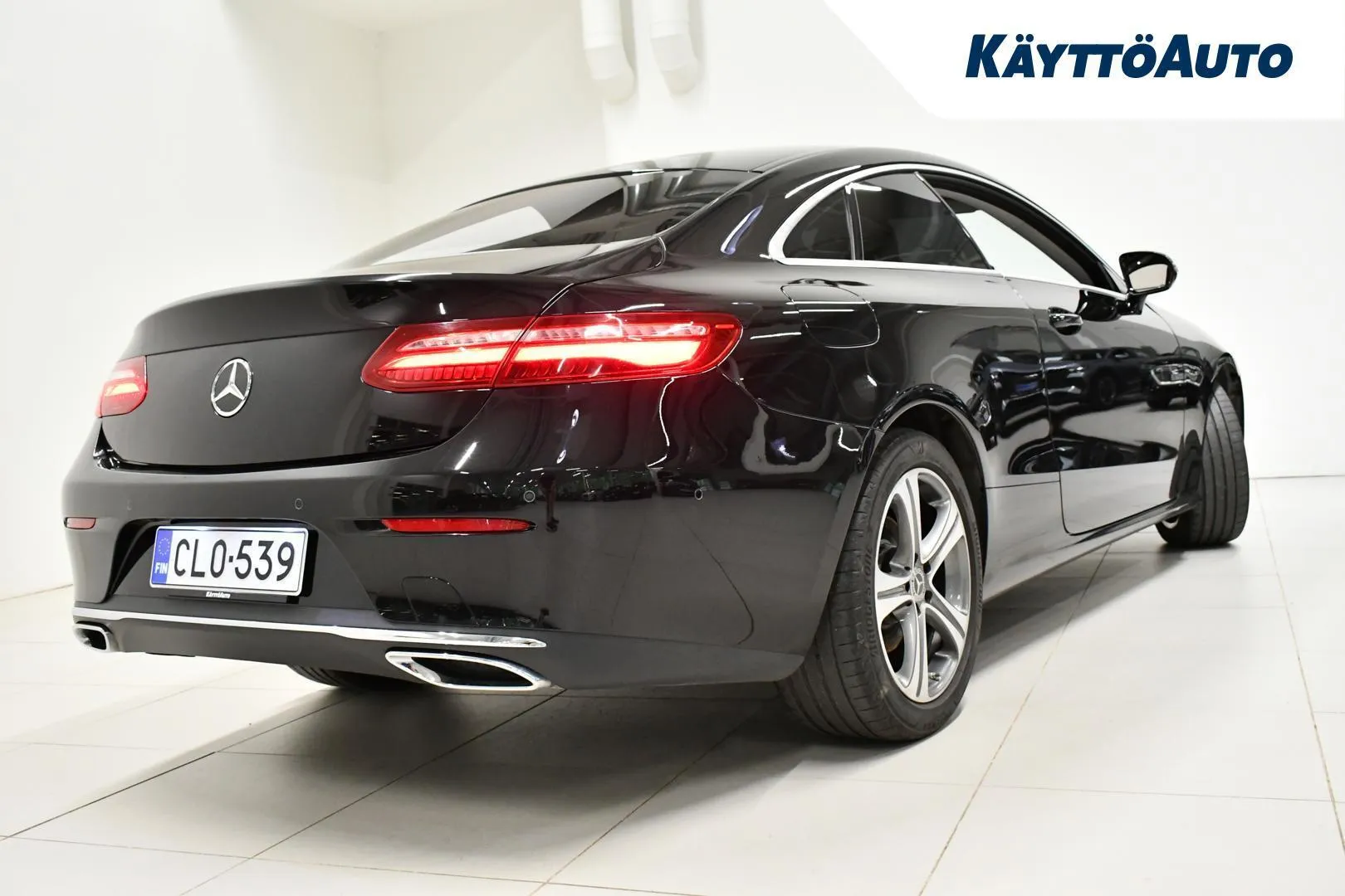 Mercedes-Benz E CLO-539 carousel image