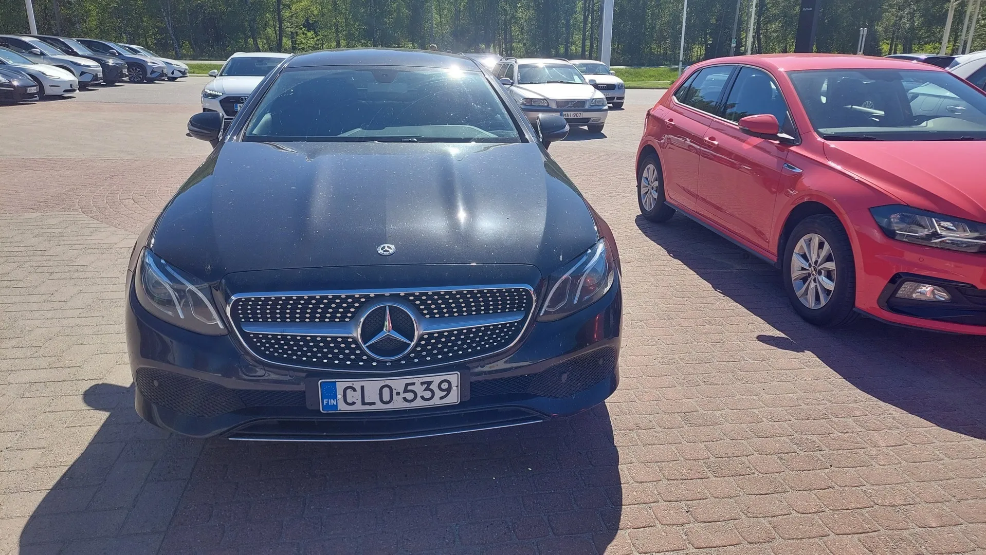Mercedes-Benz E CLO-539 carousel image