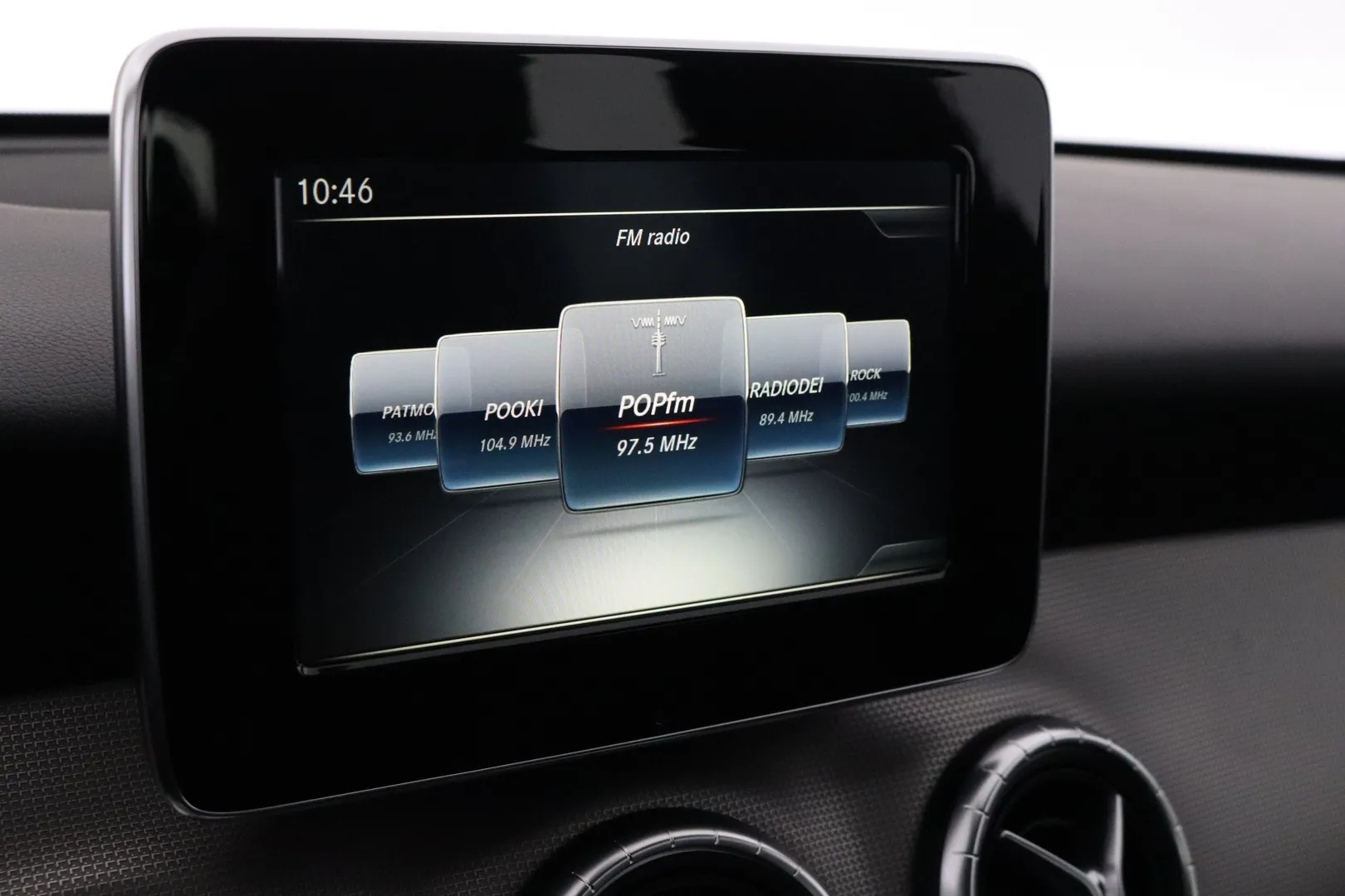 Mercedes-Benz CLA LOH-641 carousel image