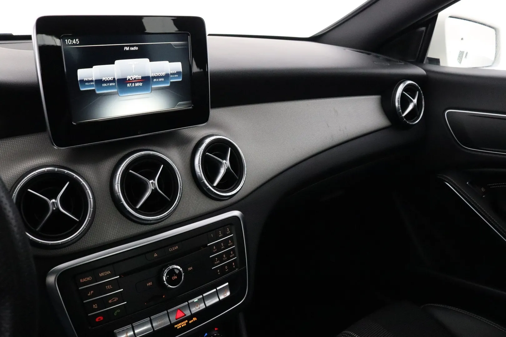 Mercedes-Benz CLA LOH-641 carousel image