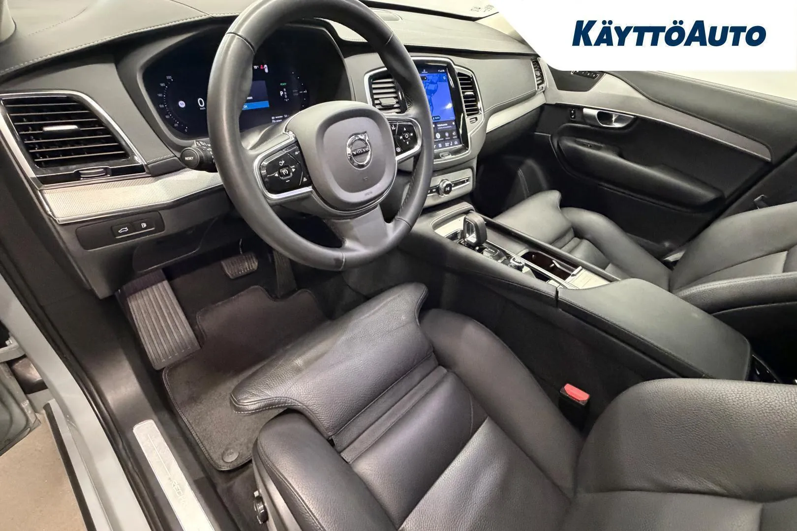 Volvo XC90 MVJ-645 carousel image