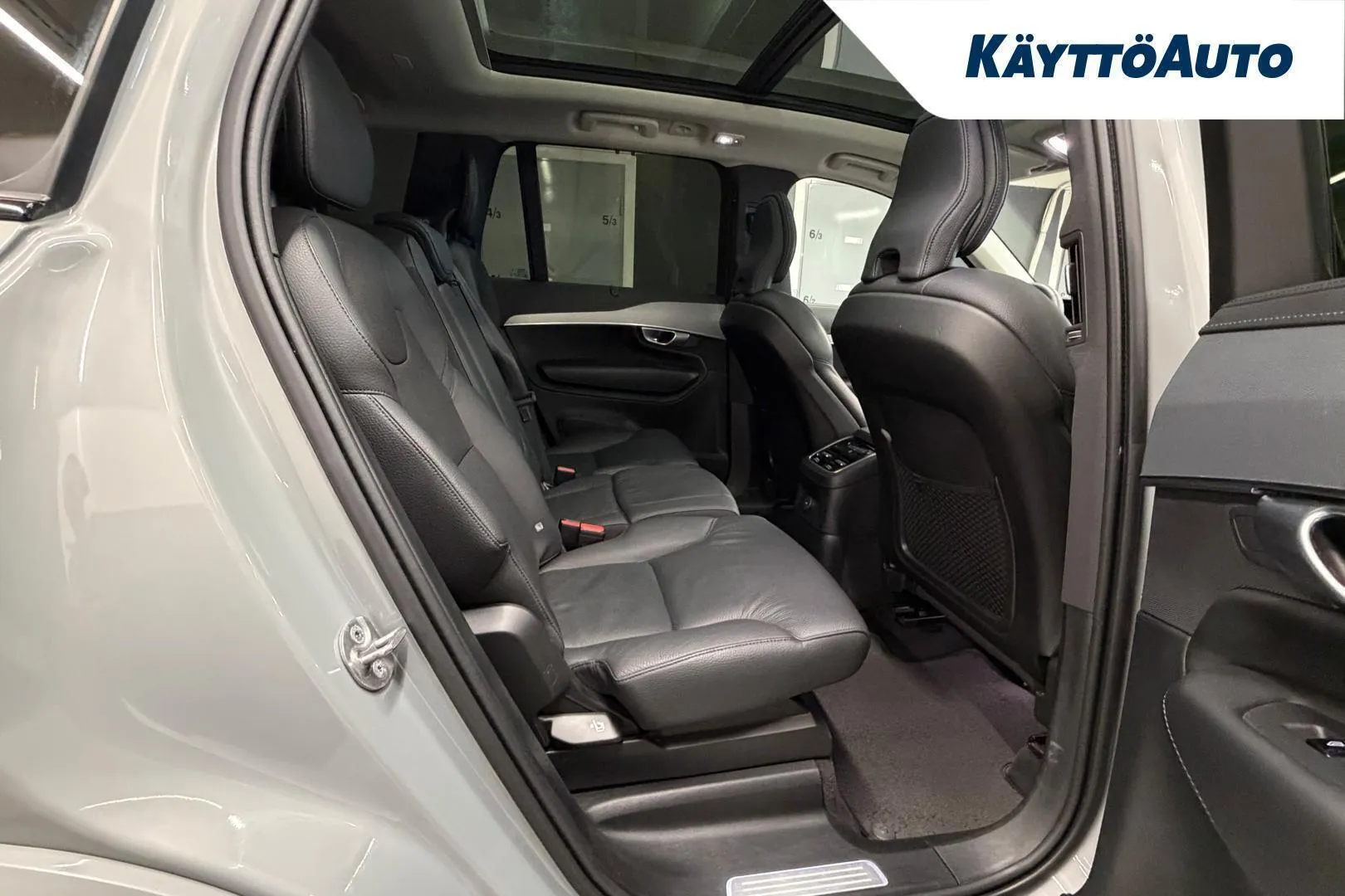 Volvo XC90 MVJ-645 carousel image