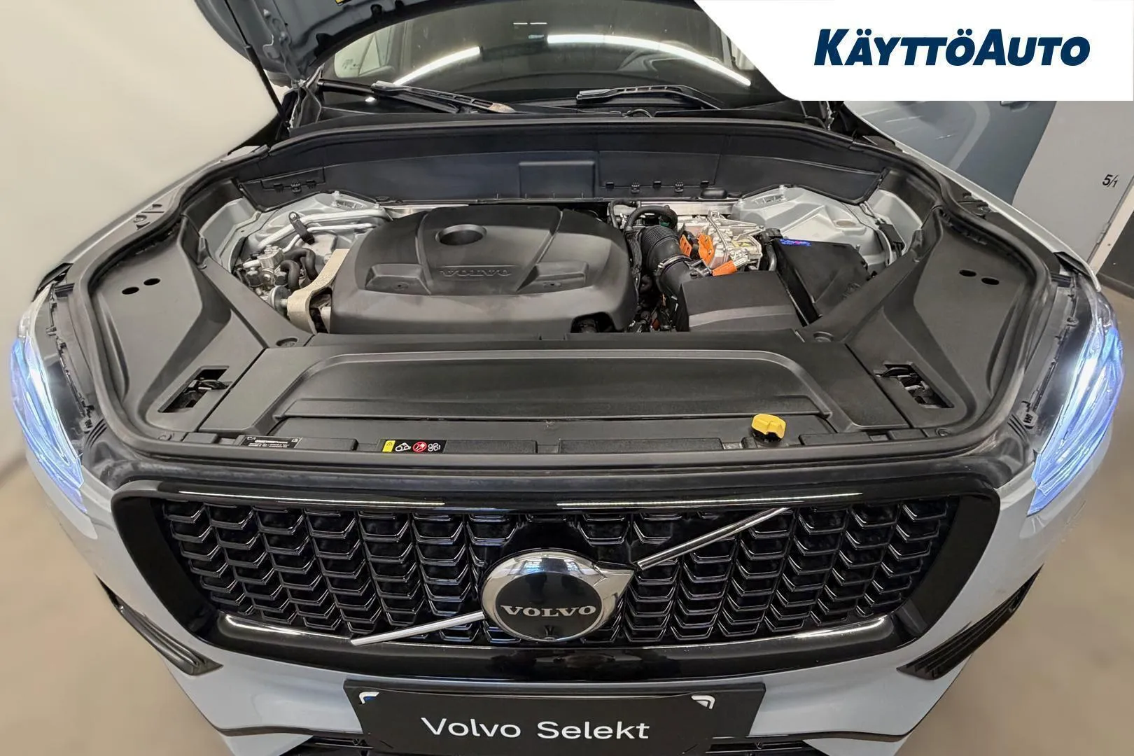Volvo XC90 MVJ-645 carousel image