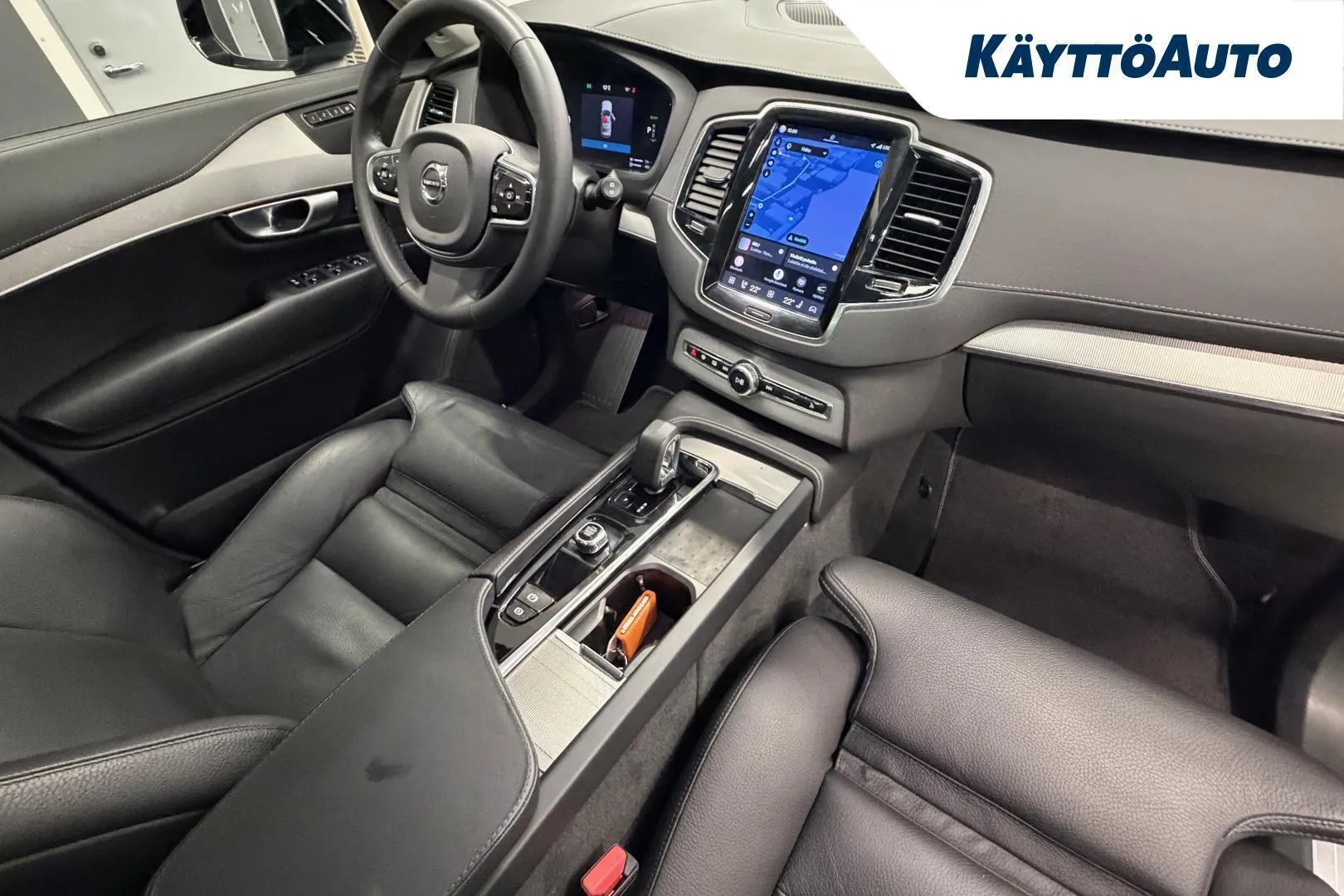 Volvo XC90 MVJ-645 carousel image