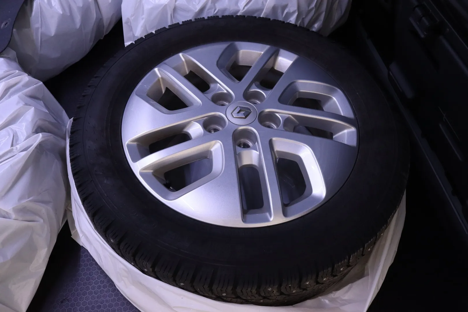 Renault Trafic MPO-248 carousel image