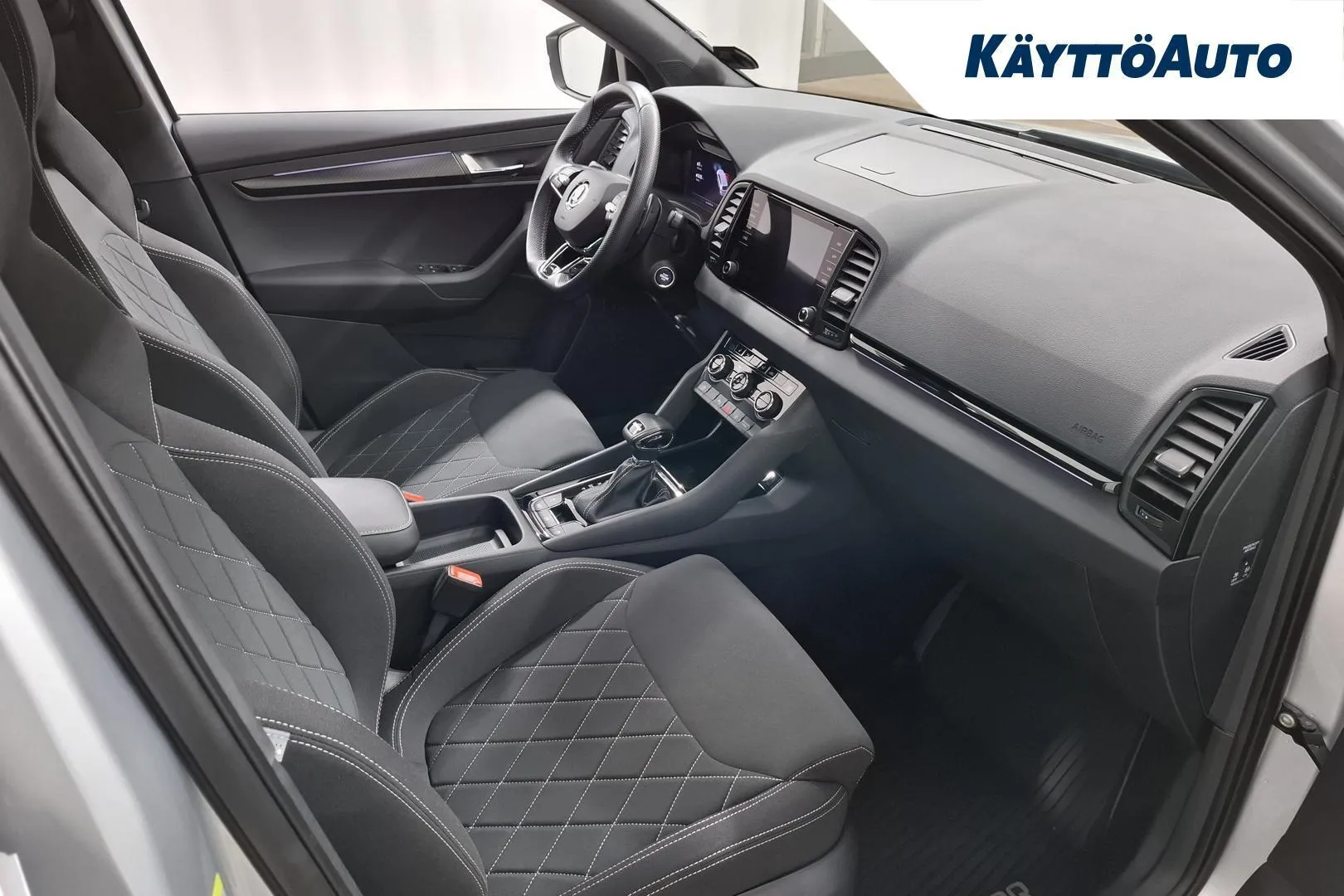 Skoda Karoq RUZ-364 carousel image