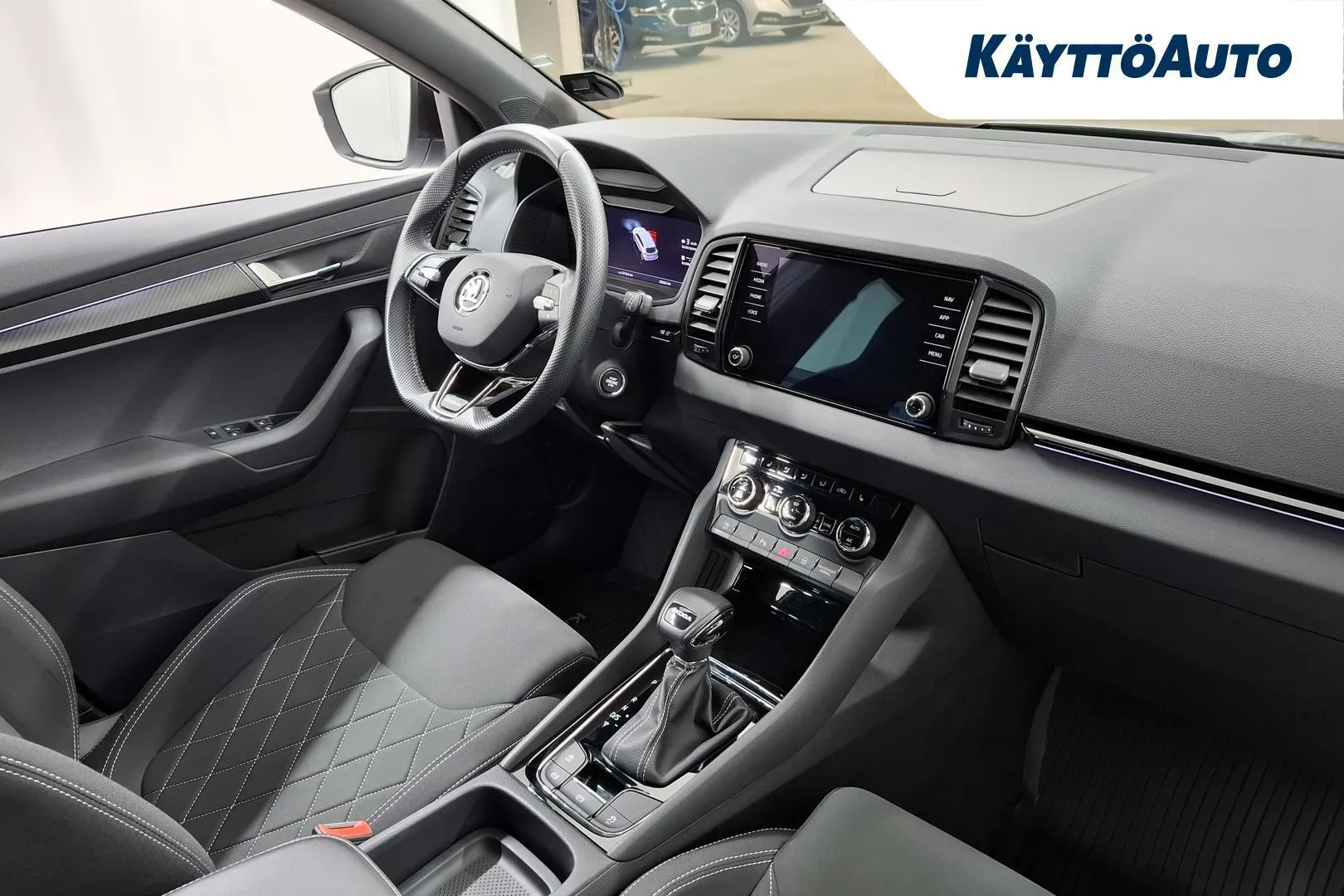 Skoda Karoq RUZ-364 carousel image