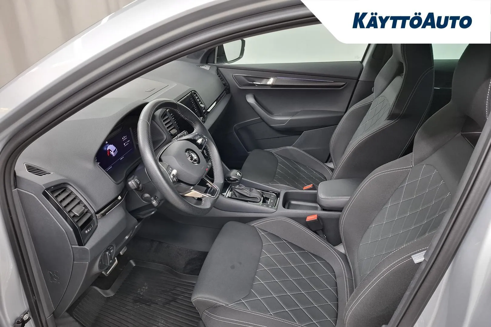 Skoda Karoq RUZ-364 carousel image