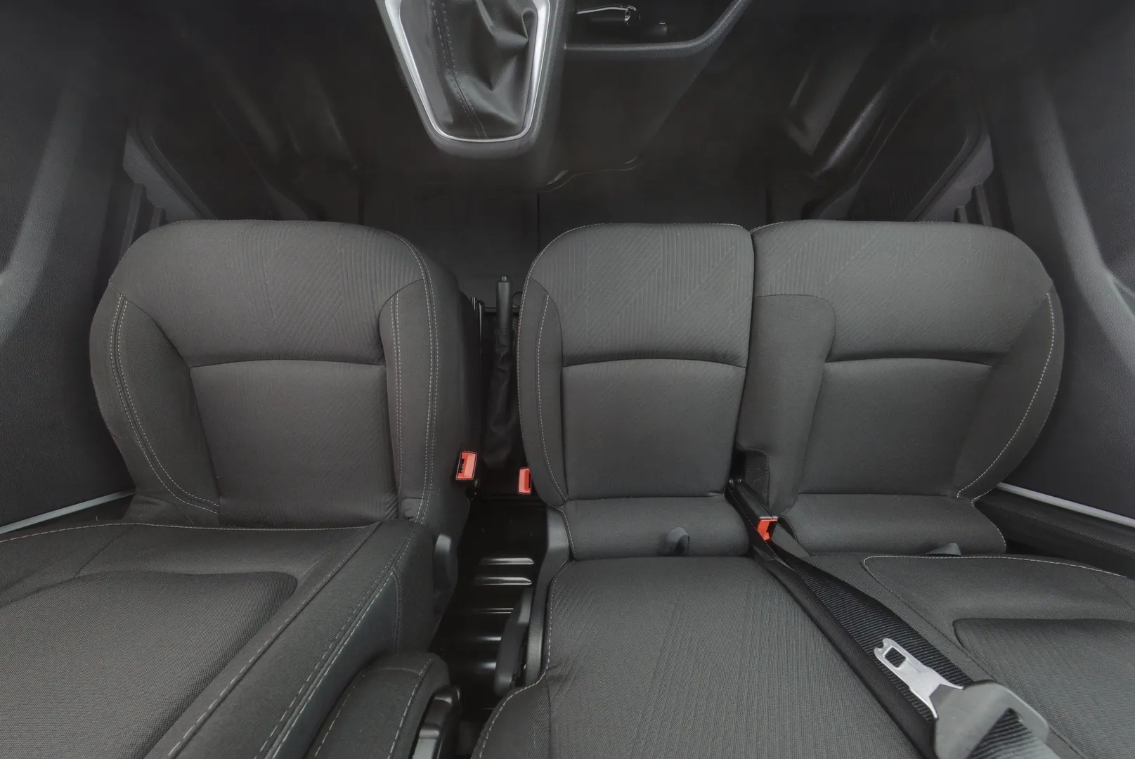 Nissan Primastar IRN-704 carousel image