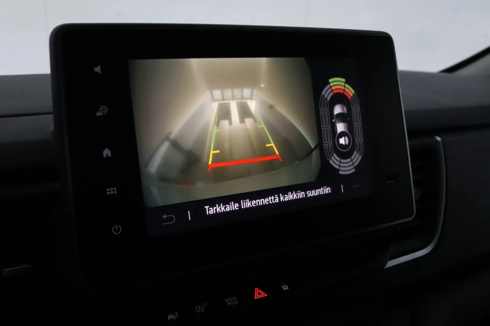 Nissan Primastar IRN-704 carousel image