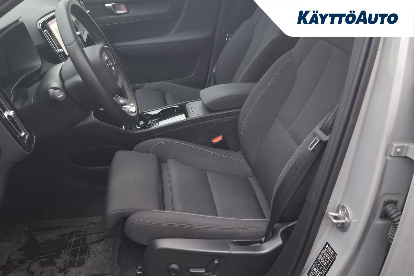 Volvo XC40 2024, photo 7/11