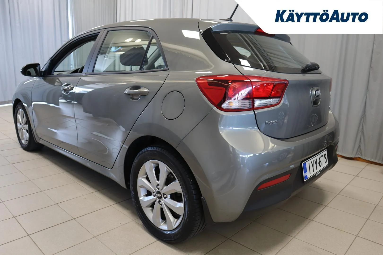 Kia Rio IYY-678 carousel image
