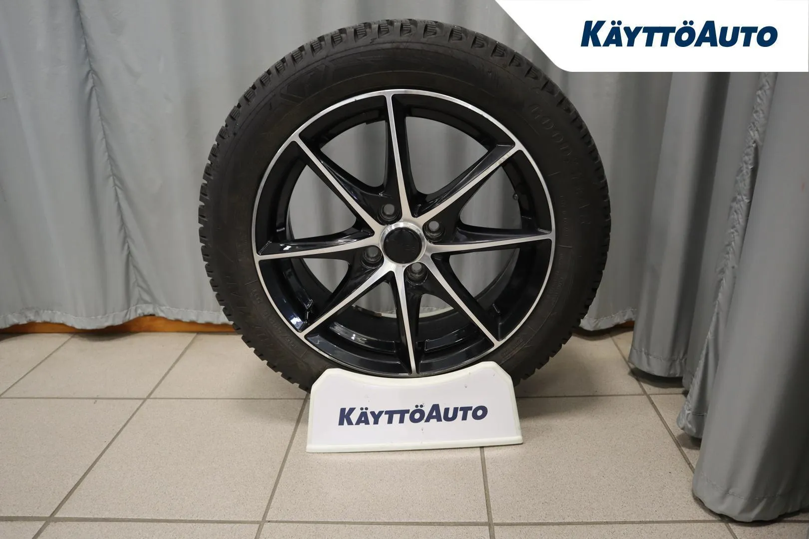 Kia Rio IYY-678 carousel image