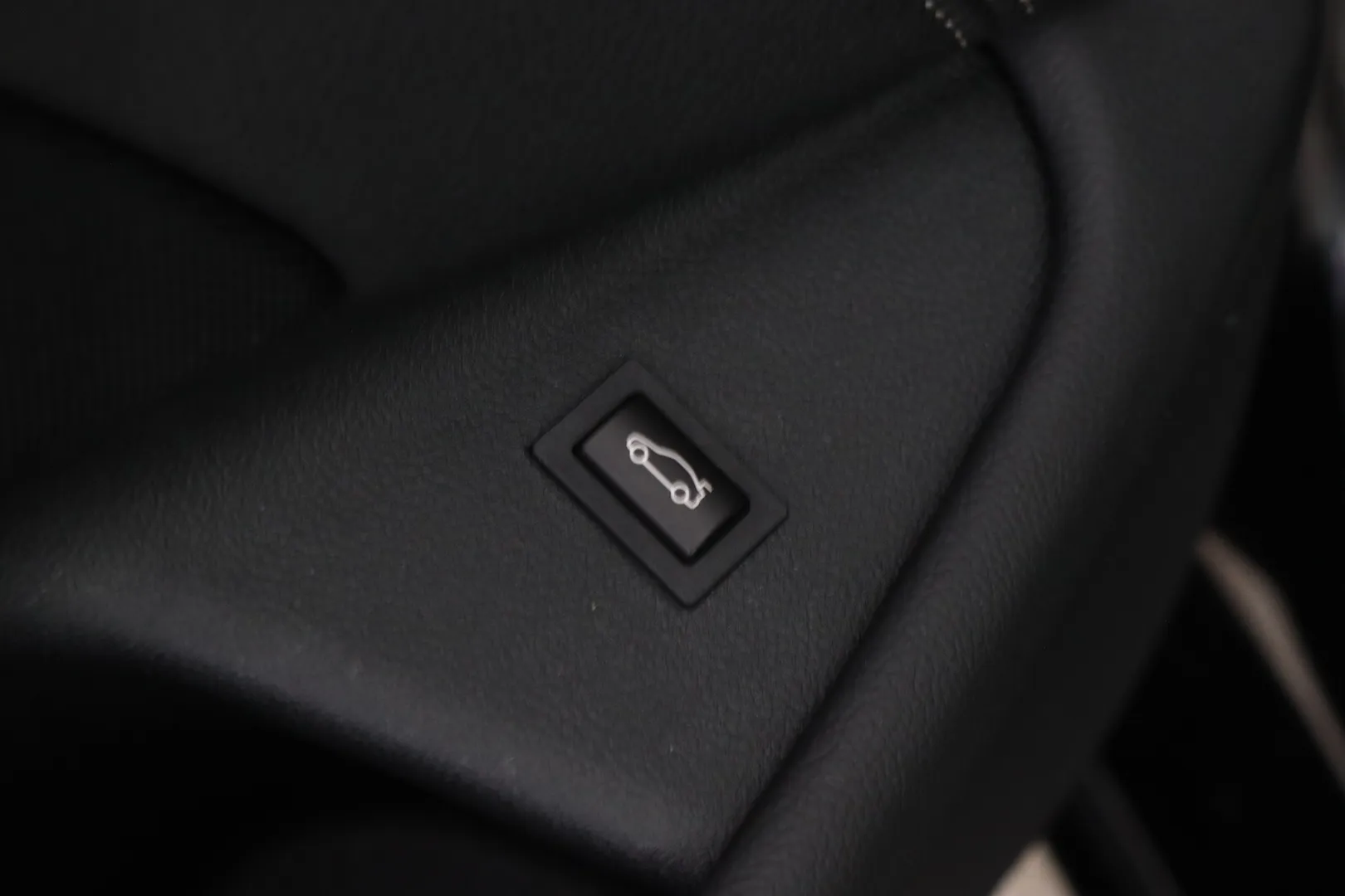 BMW 520 LOK-309 carousel image