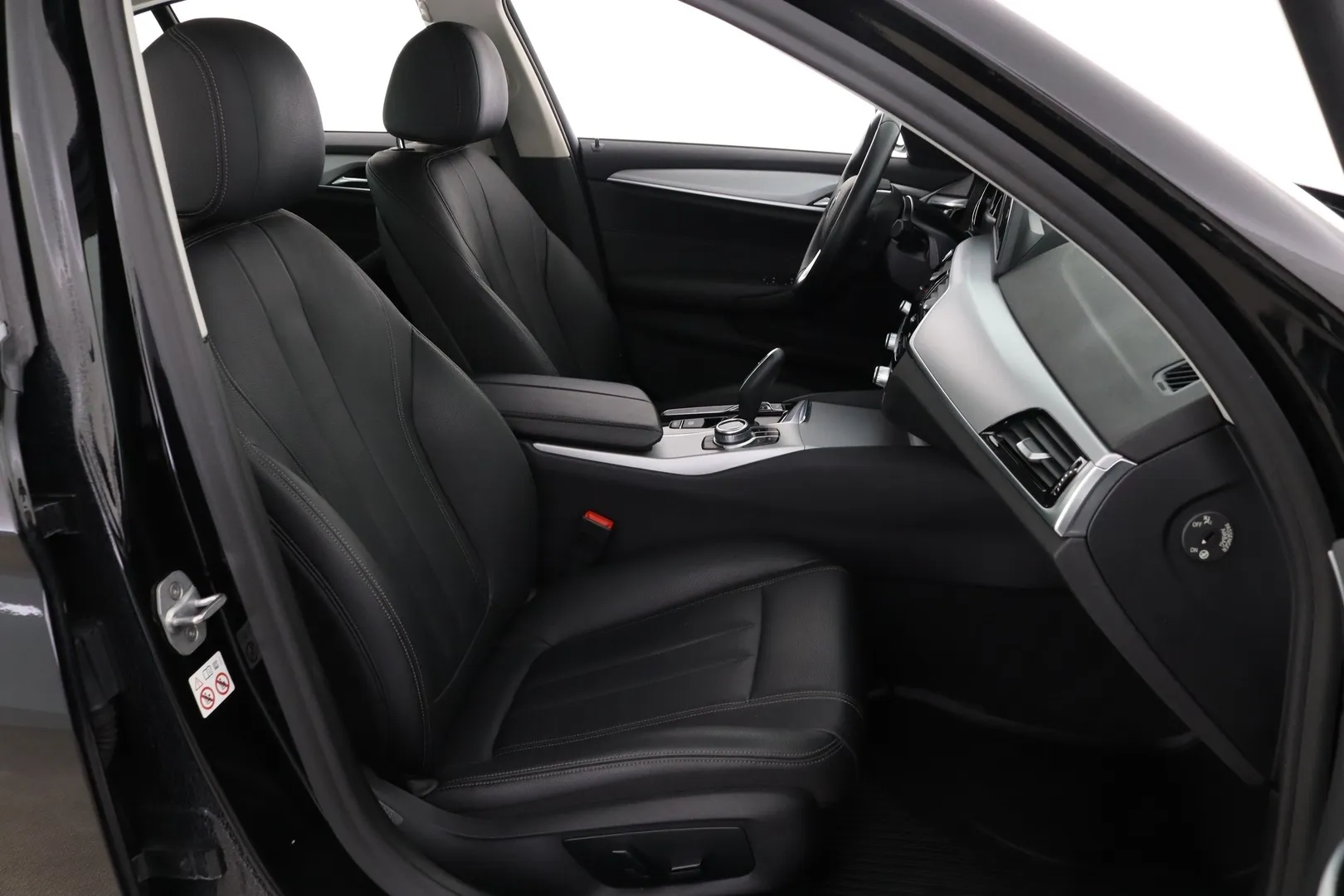 BMW 520 LOK-309 carousel image
