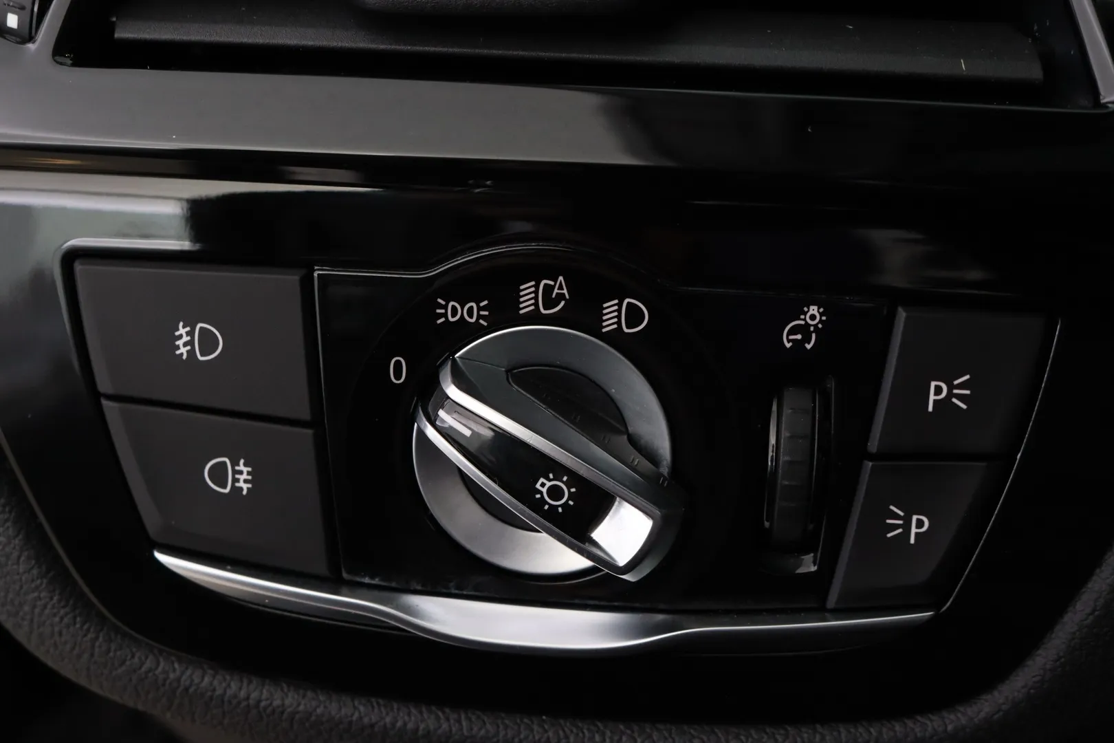 BMW 520 LOK-309 carousel image