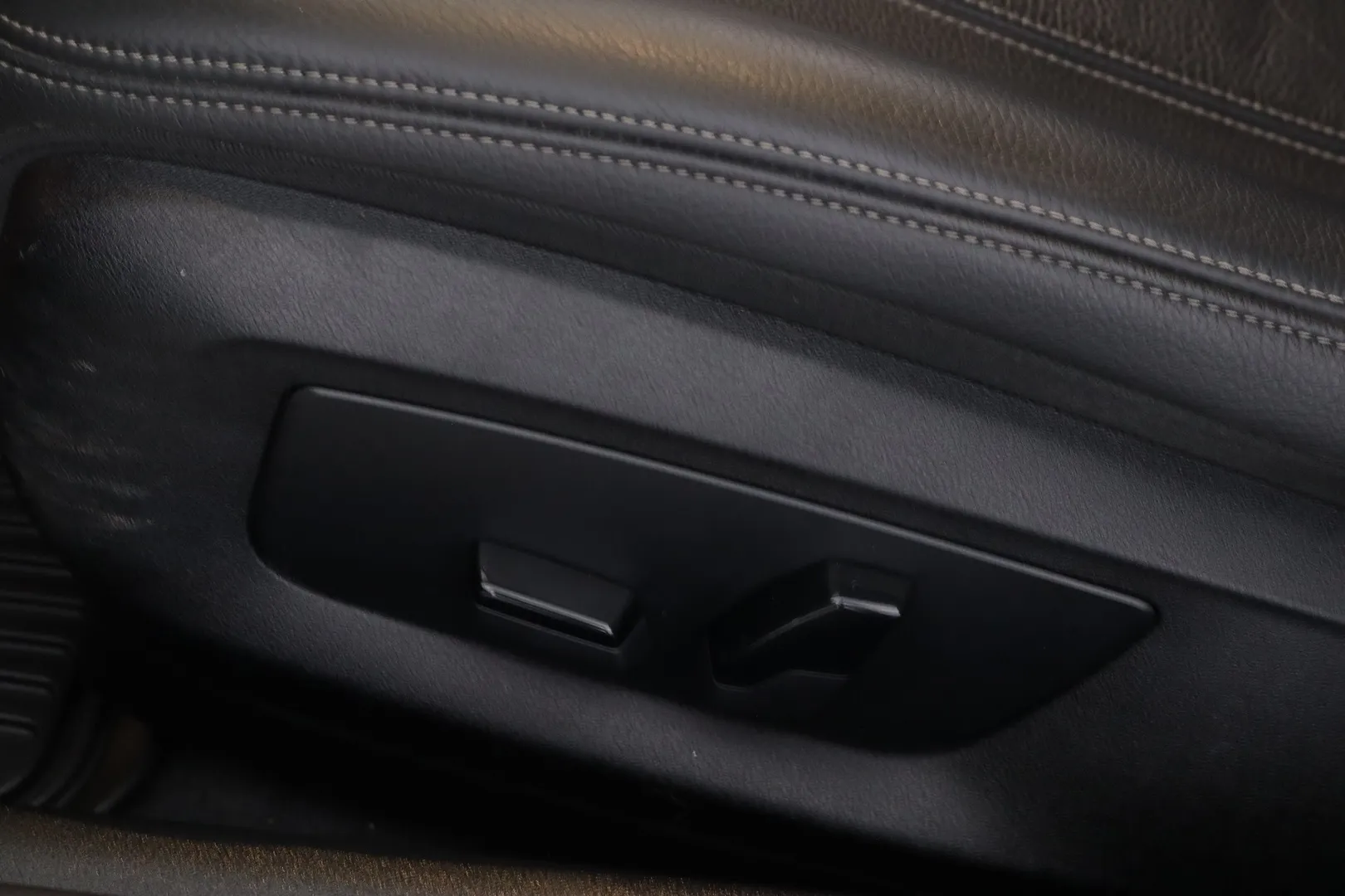 BMW 520 LOK-309 carousel image