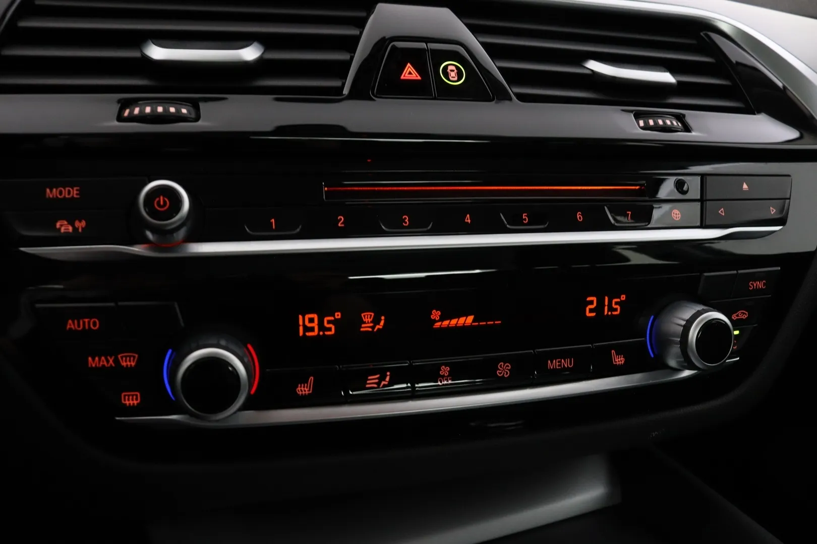 BMW 520 LOK-309 carousel image