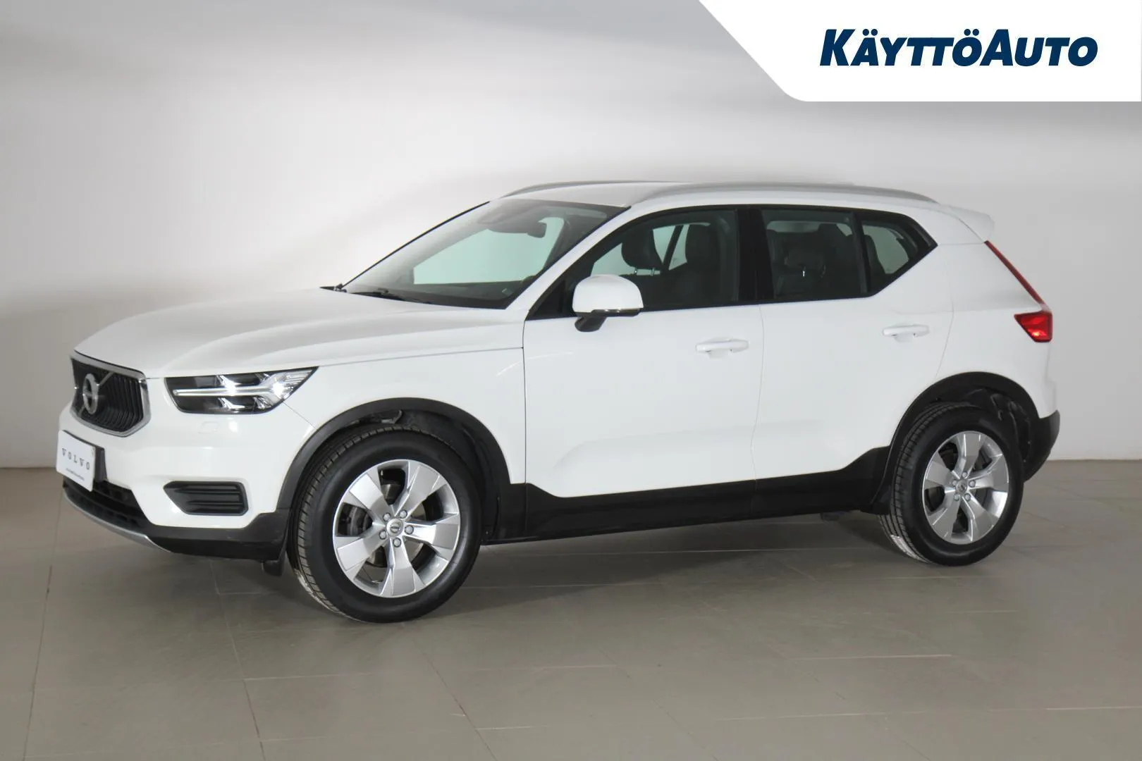 Volvo XC40 ZNH-704 carousel image