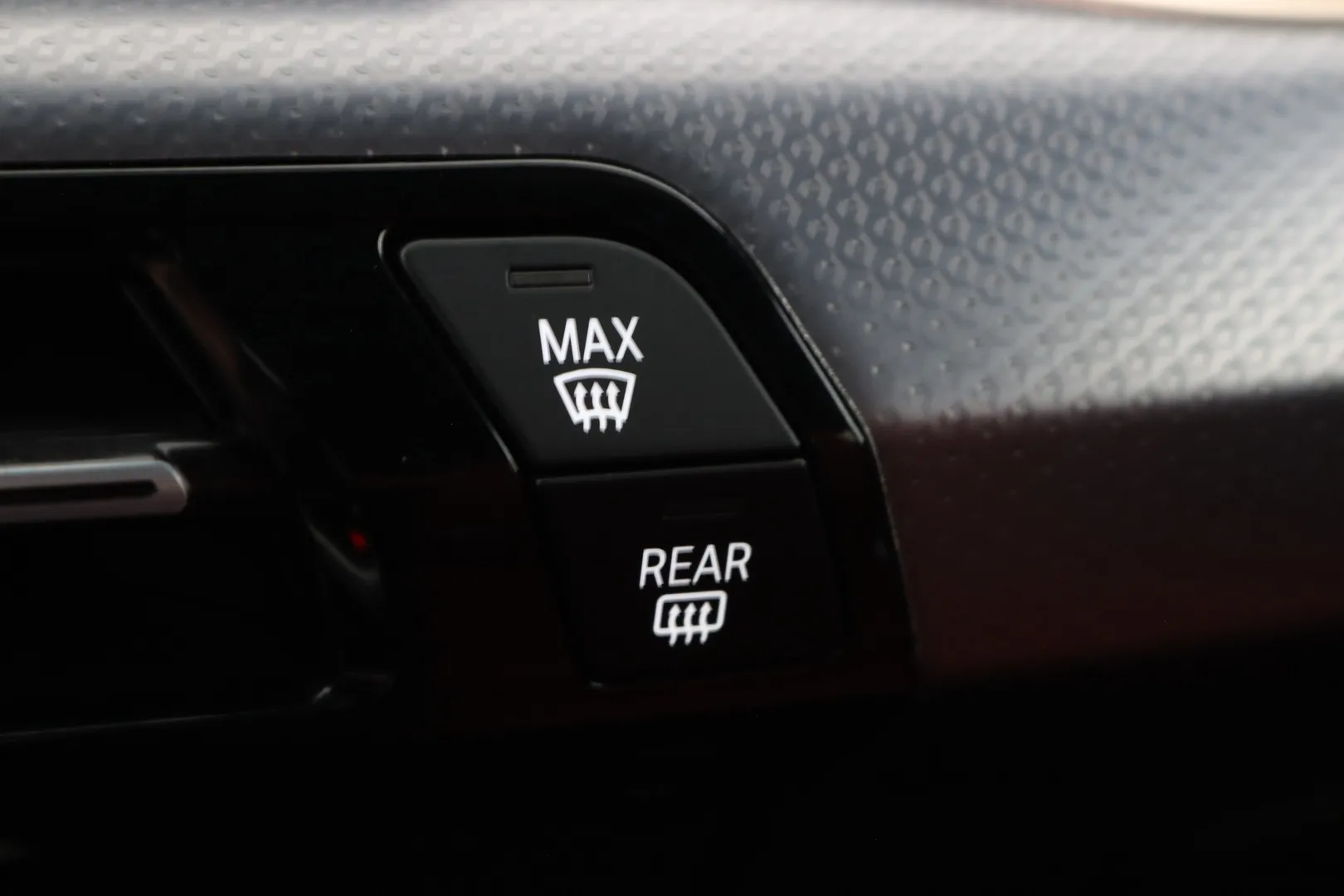 BMW X1 RVX-118 carousel image