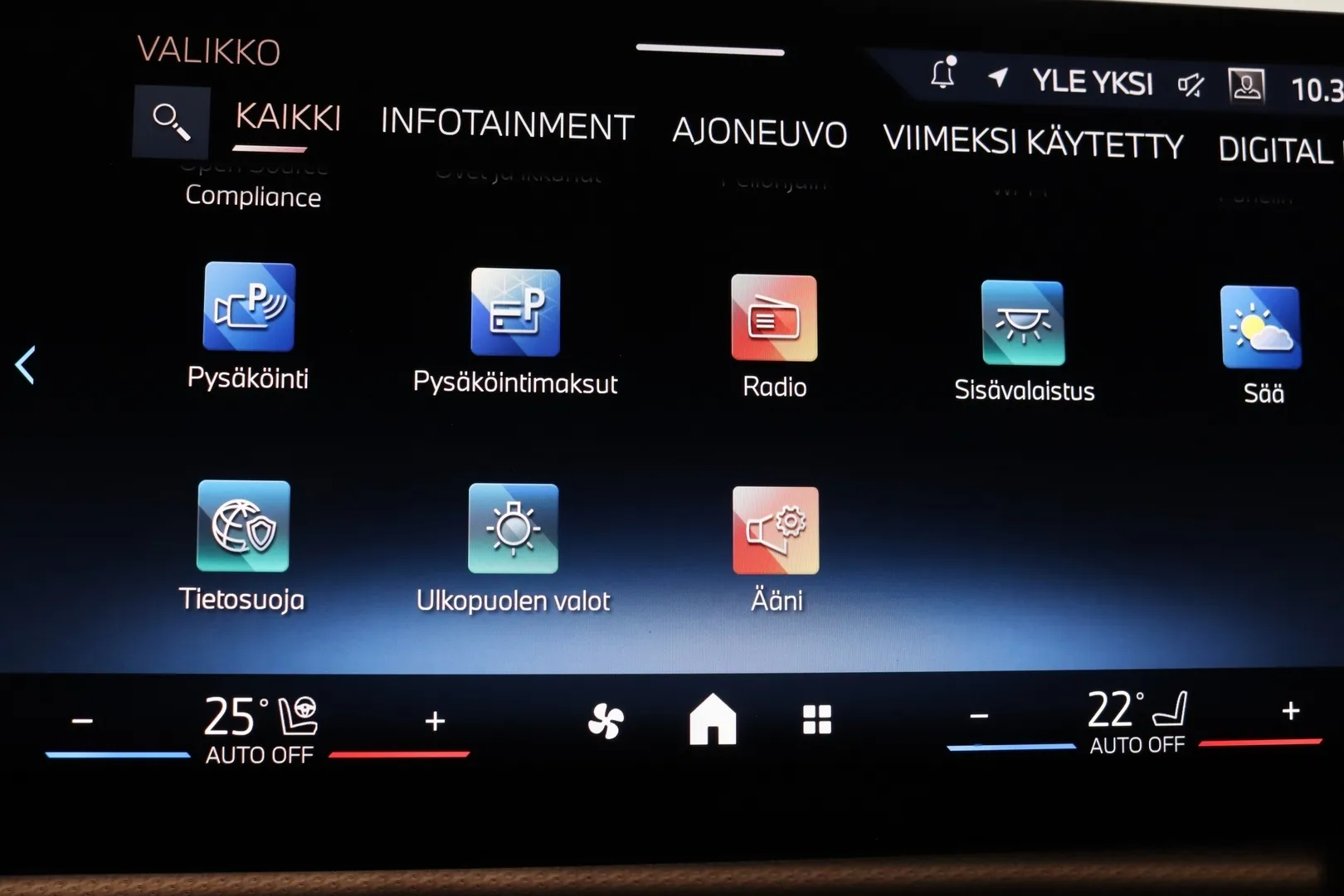 BMW X1 RVX-118 carousel image