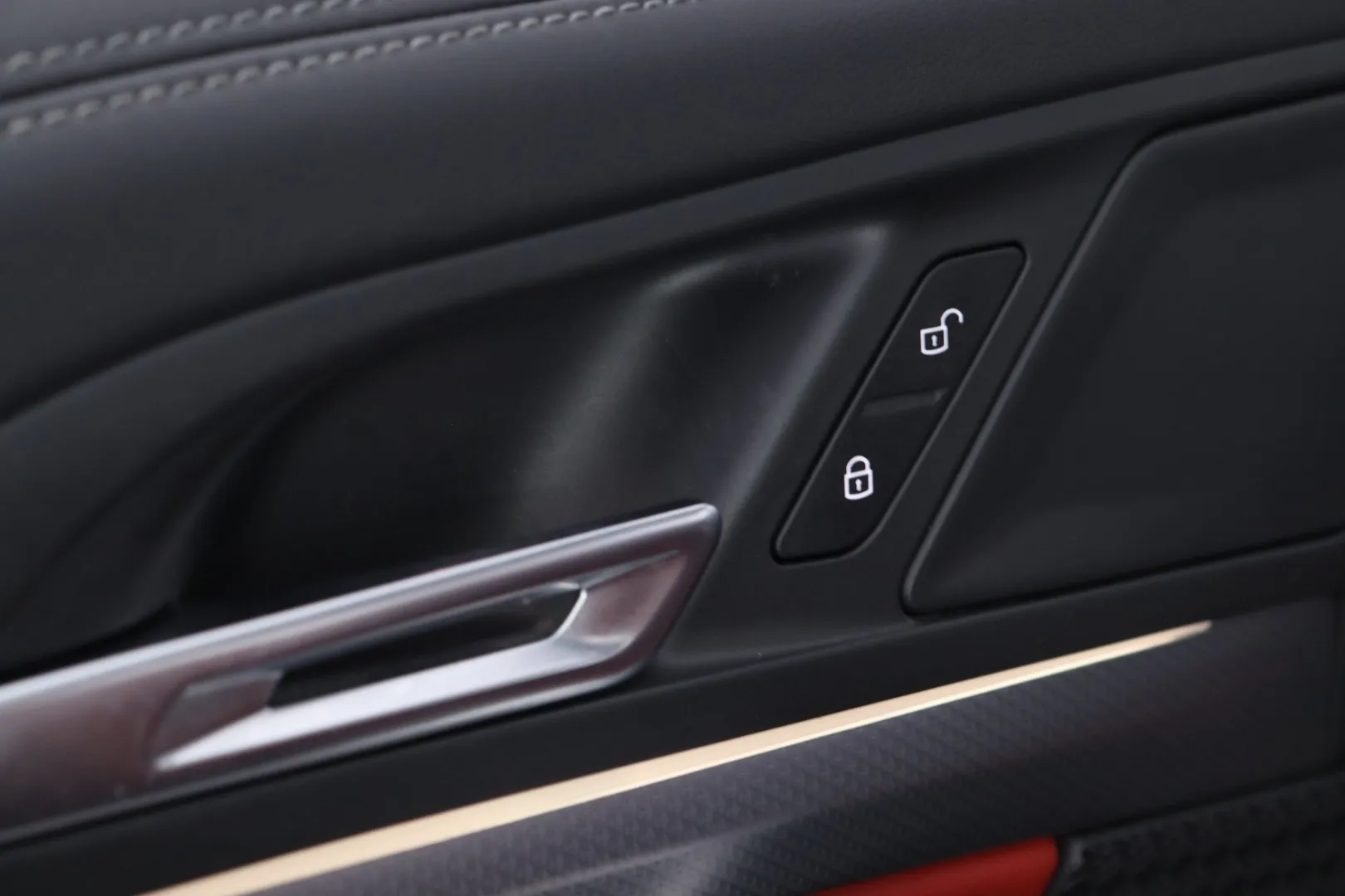 BMW X1 RVX-118 carousel image