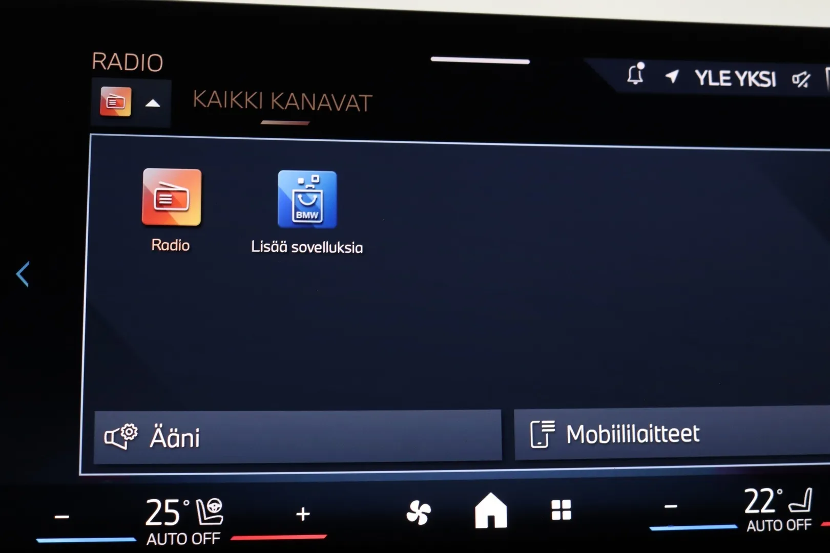 BMW X1 RVX-118 carousel image