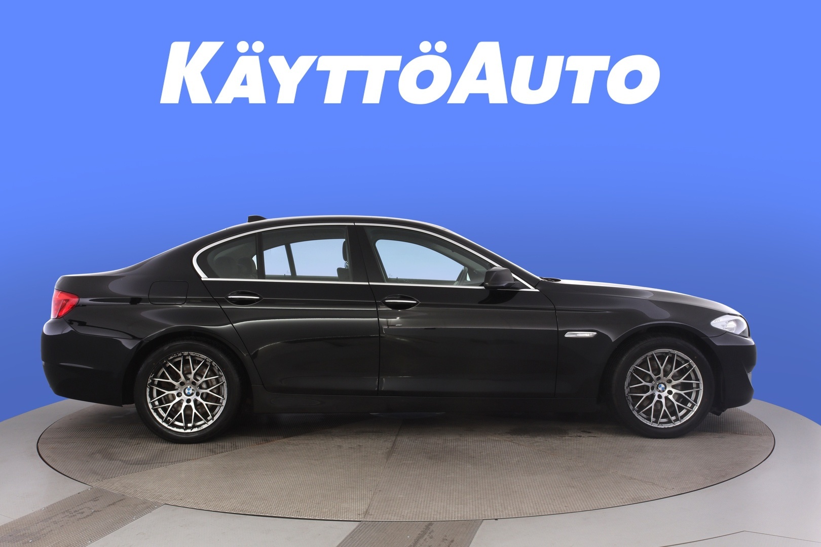 BMW 520 2013, kuva 6/37