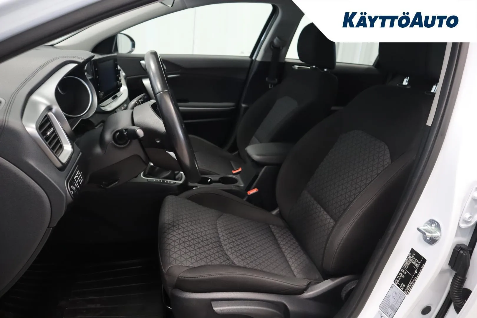 Kia Ceed MPK-538 carousel image
