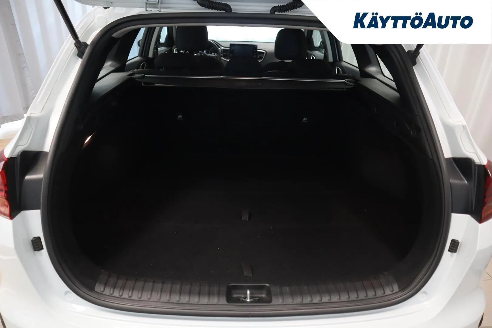 Kia Ceed MPK-538 carousel image