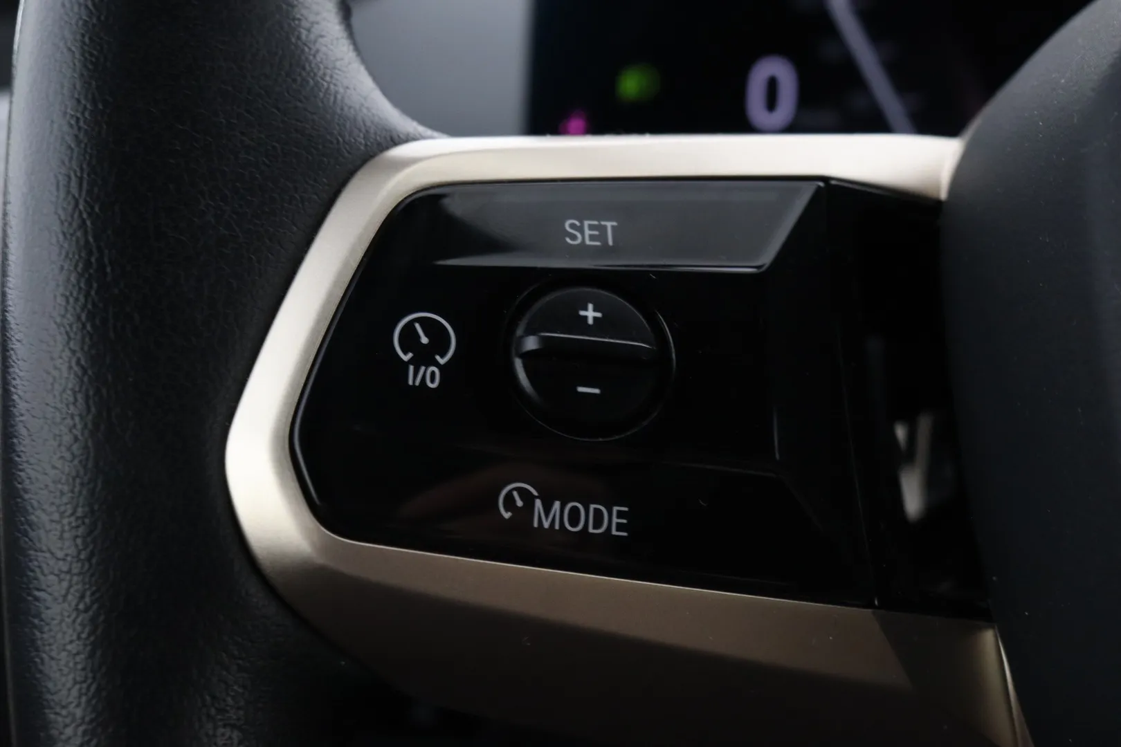 BMW iX NNM-583 carousel image