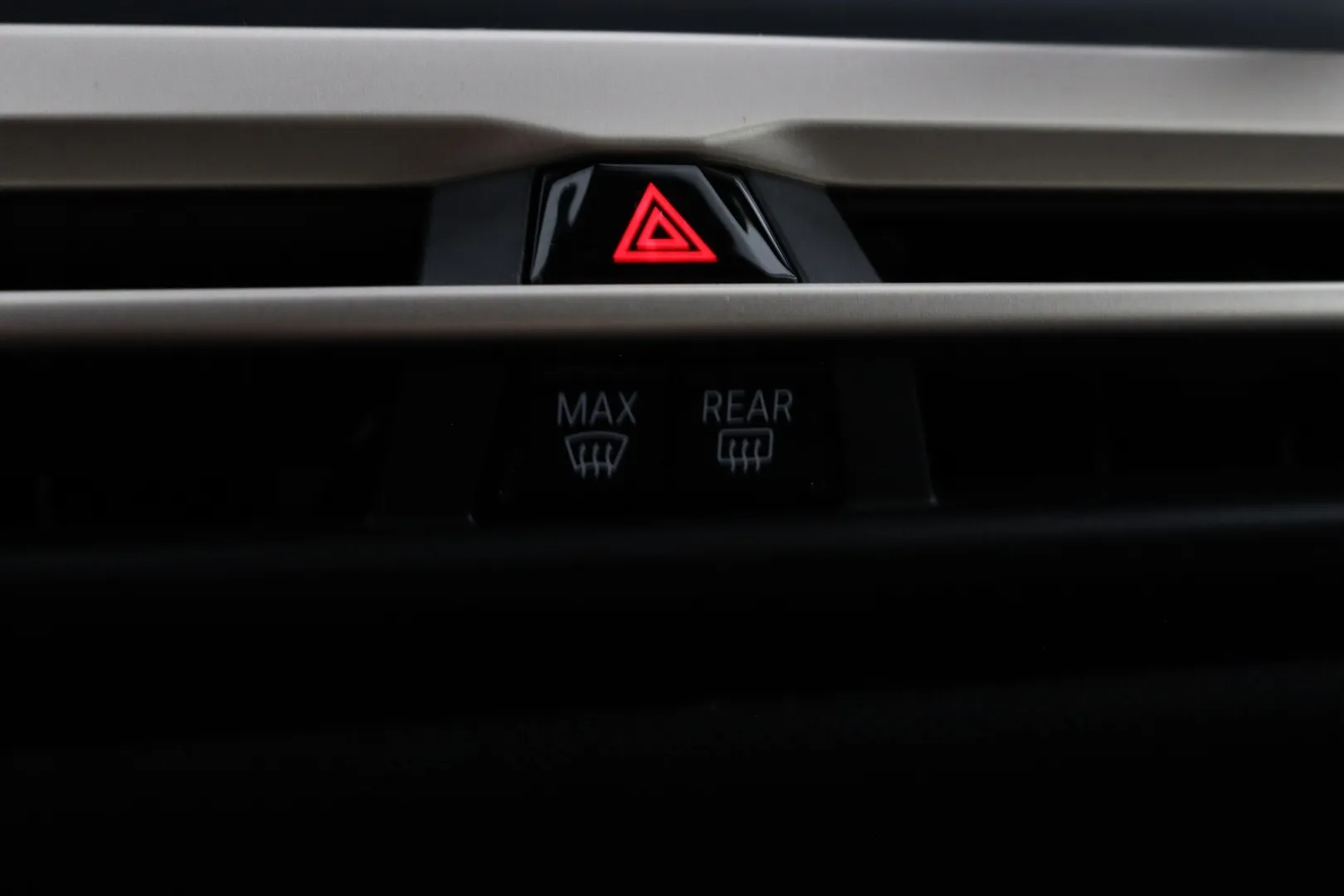 BMW iX NNM-583 carousel image