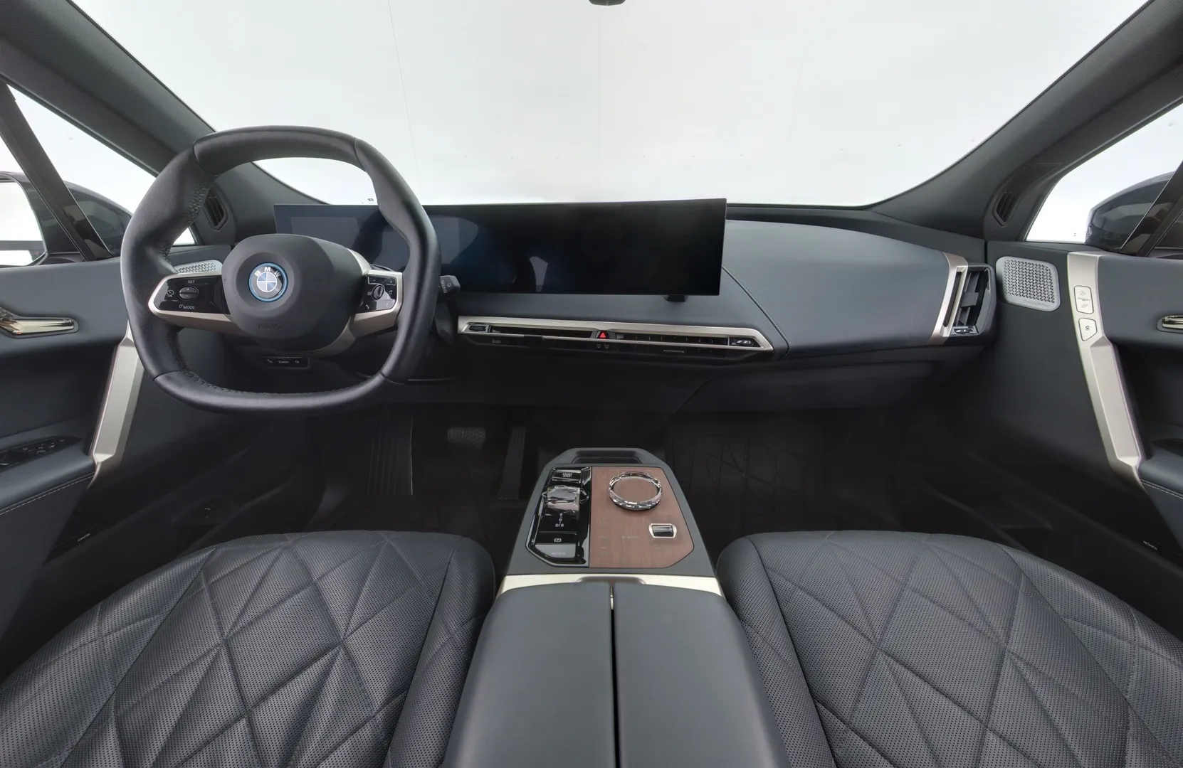 BMW iX NNM-583 carousel image