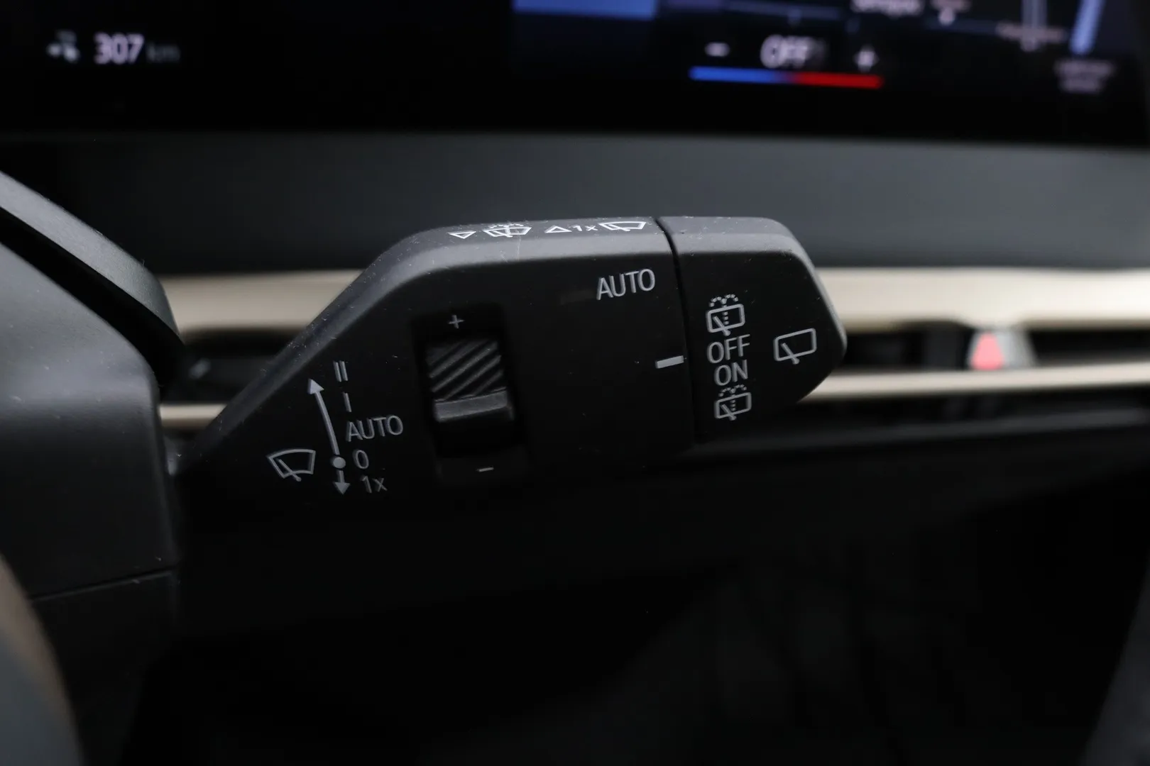 BMW iX NNM-583 carousel image