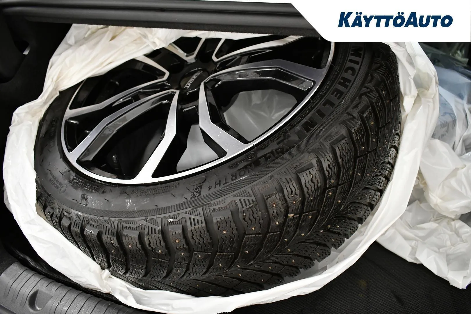 BYD Seal XSO-892 carousel image