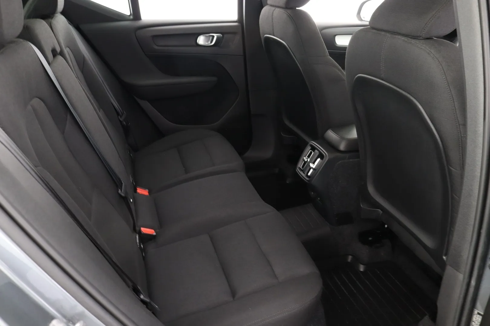 Volvo XC40 IOO-231 carousel image