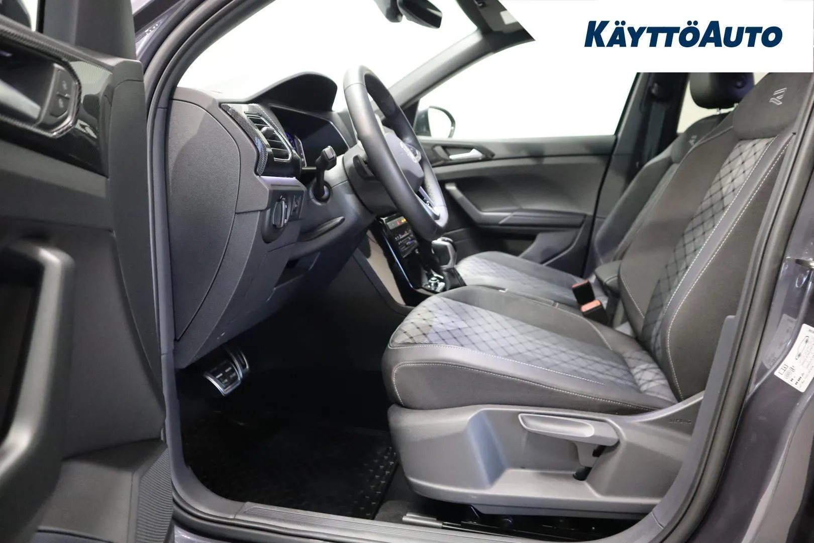 Volkswagen T-Cross RVU-423 carousel image