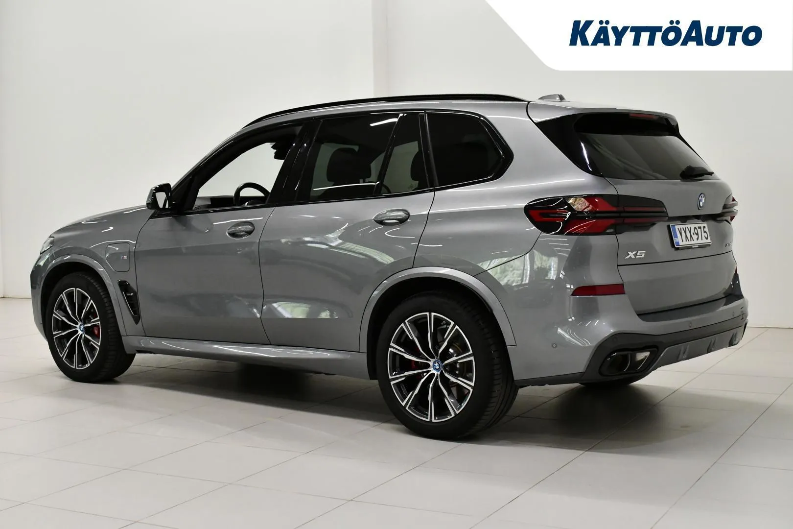 BMW X5 YXX-975 carousel image