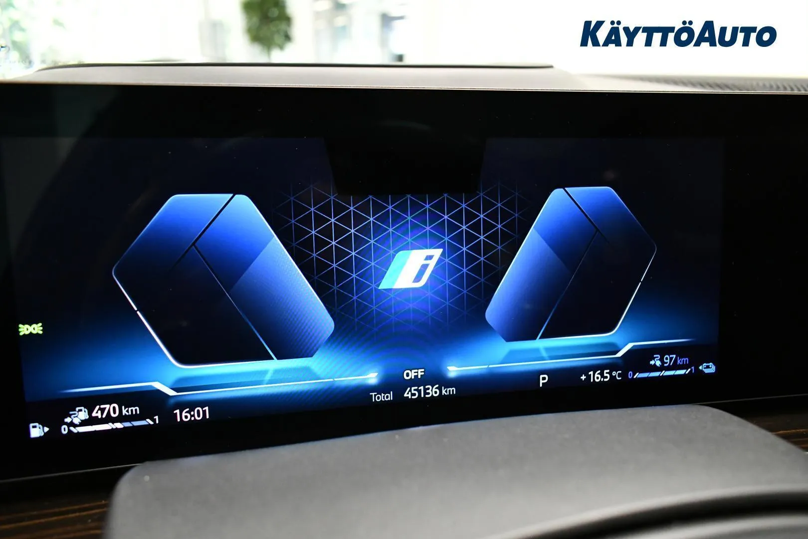 BMW X5 YXX-975 carousel image