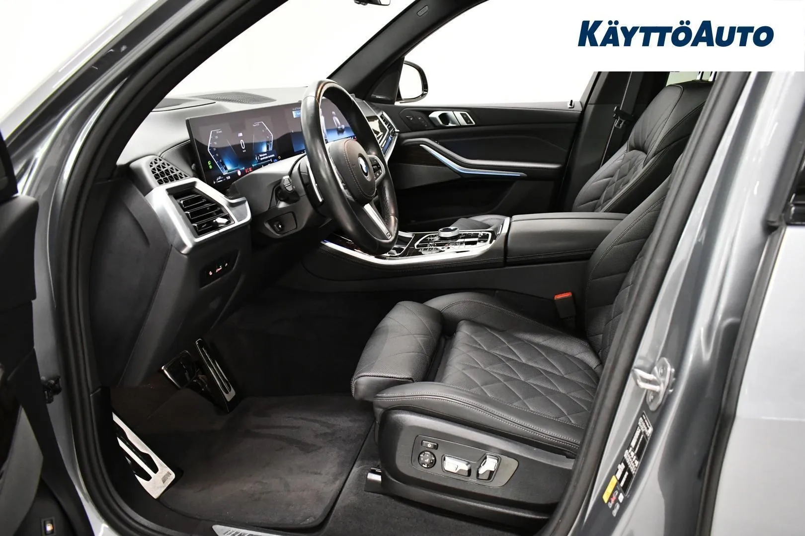 BMW X5 YXX-975 carousel image