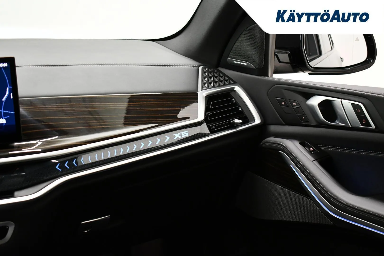 BMW X5 YXX-975 carousel image
