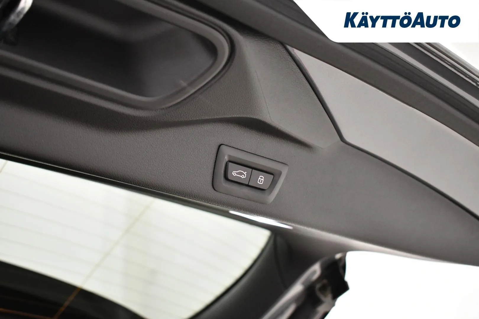 BMW X5 YXX-975 carousel image
