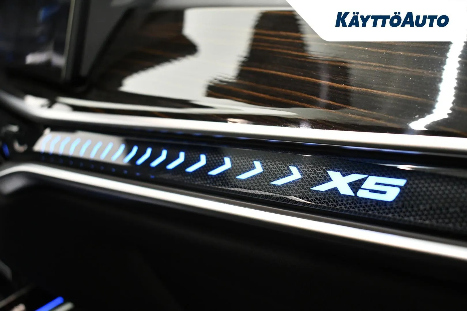 BMW X5 YXX-975 carousel image