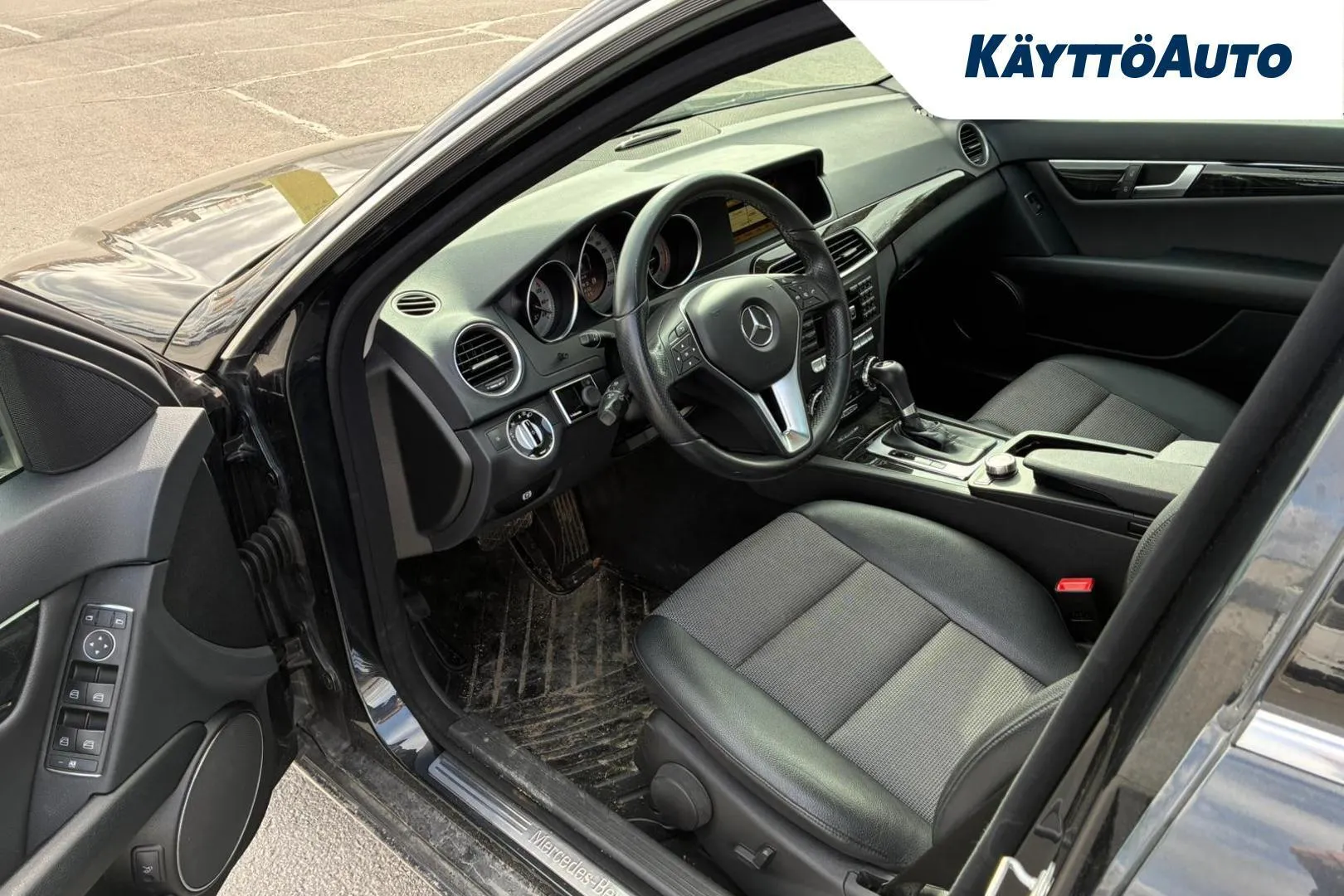 Mercedes-Benz C NHV-834 carousel image